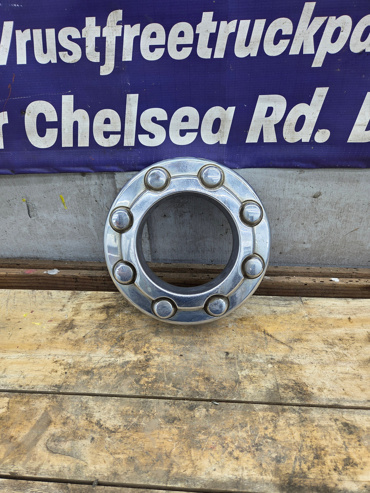 2008-2016 Ford Super Duty Front Hub Cap Center Cap 8 LUG F250 F350