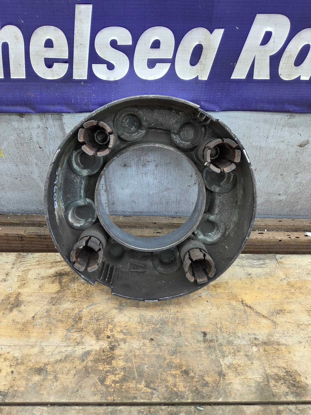 2008-2016 Ford Super Duty Front Hub Cap Center Cap 8 LUG F250 F350