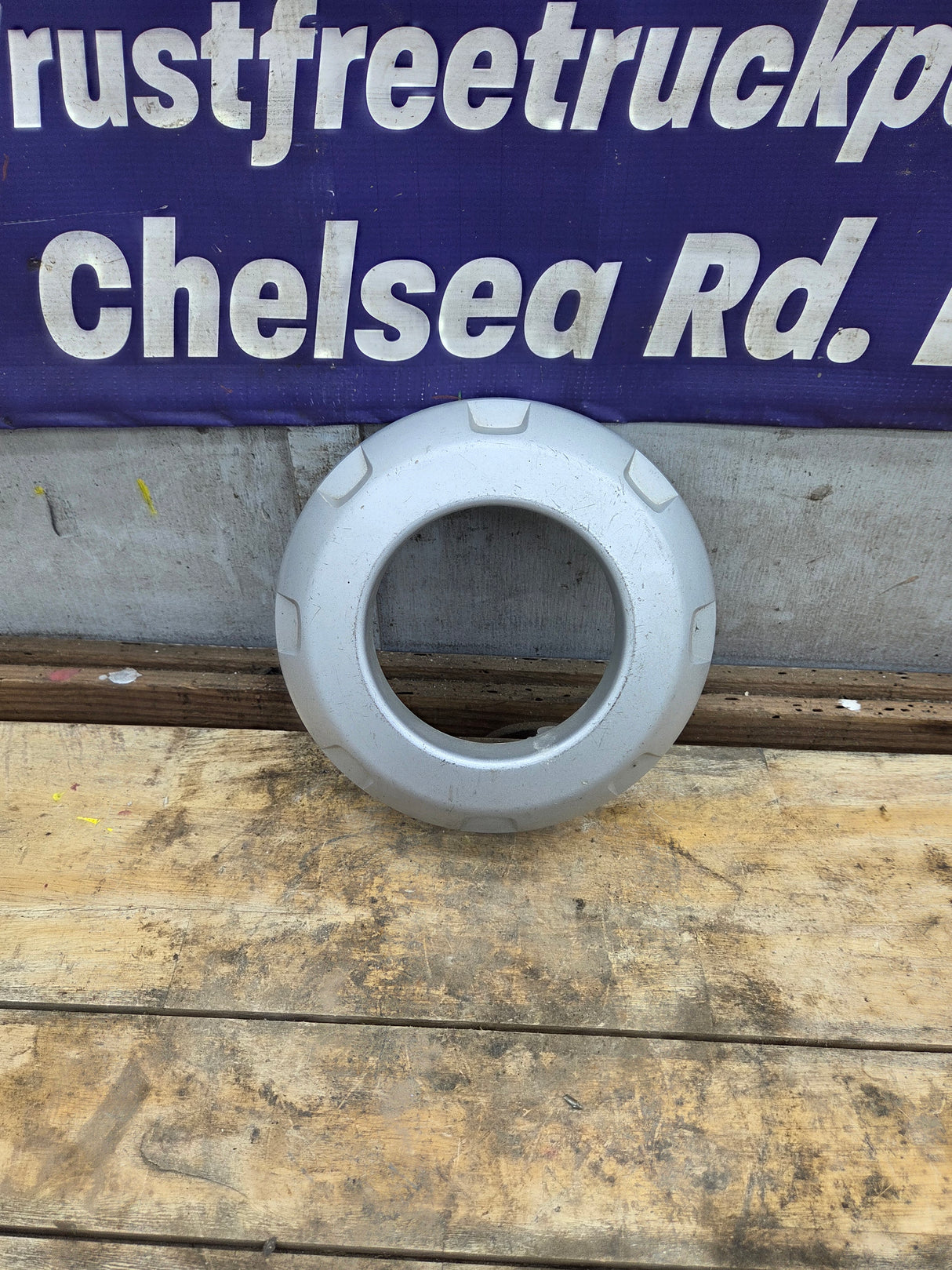 2005-2016 Ford Super Duty Hub Cap Center 5C34-1A096-JC F250 F350