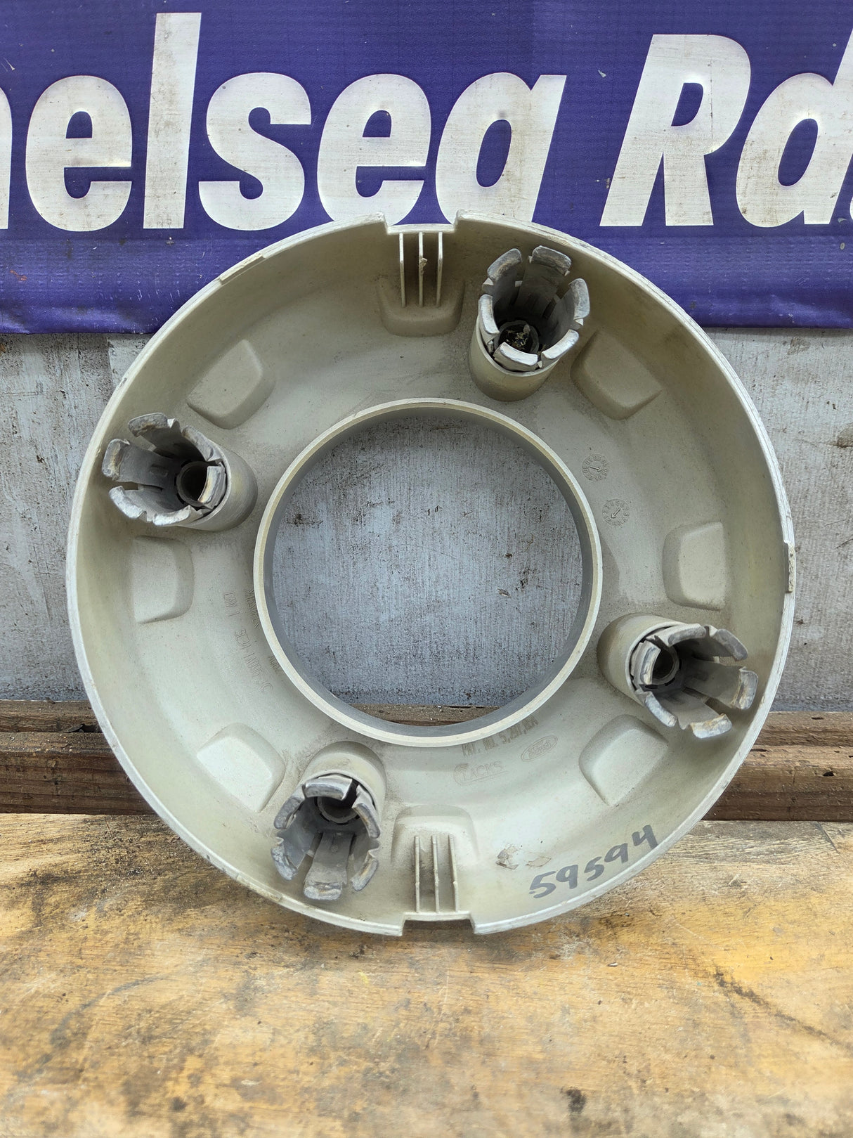 2005-2016 Ford Super Duty Hub Cap Center Cap 5C34-1A096-JC F250 F350