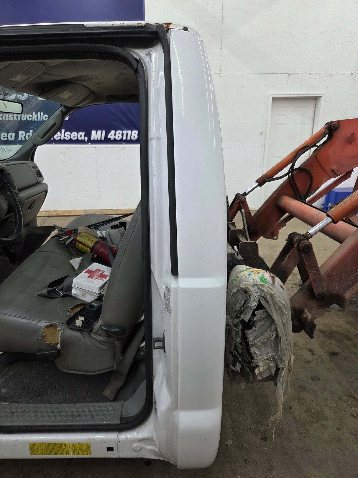 1999-2007 Ford Super Duty F250 F350 F450 F550 2 Door Regular Cab