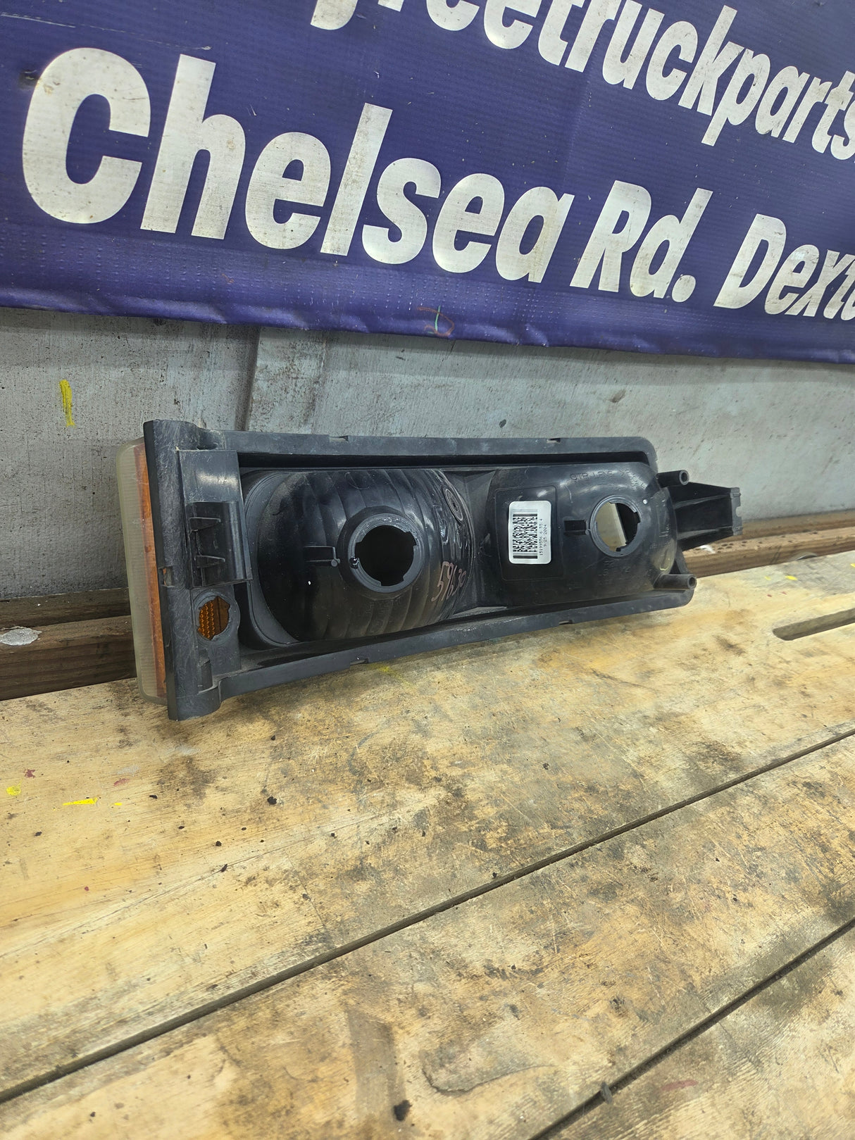 2003-2007 Chevrolet Silverado LH Driver Side Marker / Turn Signal - 15199556