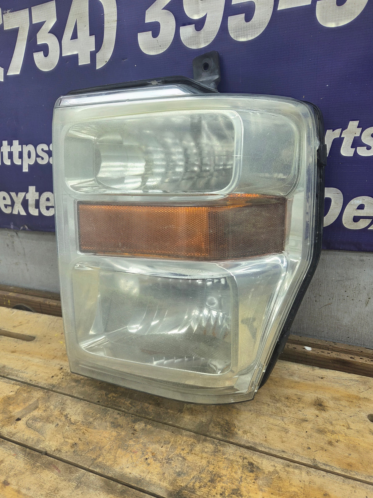 2008-2010 Ford Super Duty F250 F350 F450 F550 LH Driver Side Composite Head Light 44ZH-1849B 8C24-13006-A