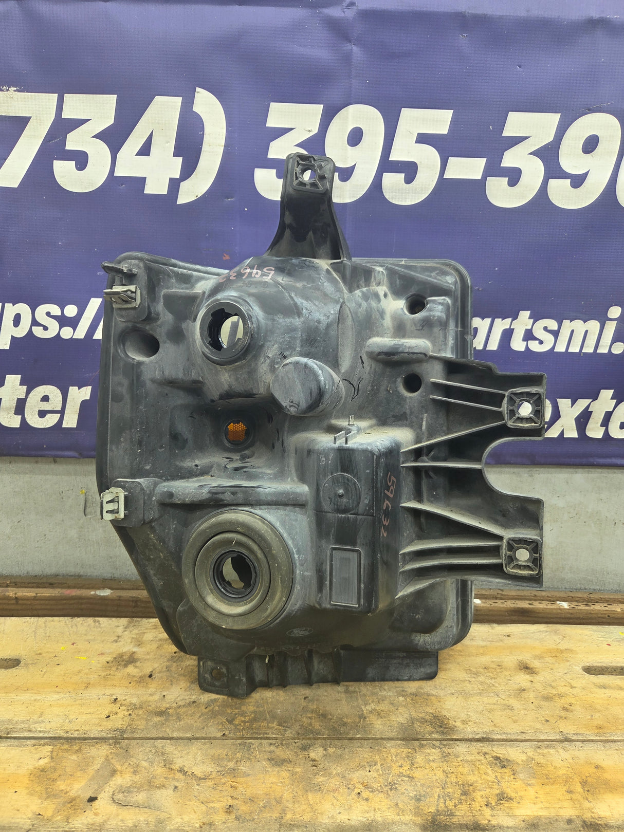 2008-2010 Ford Super Duty F250 F350 F450 F550 LH Driver Side Composite Head Light 44ZH-1849B 8C24-13006-A