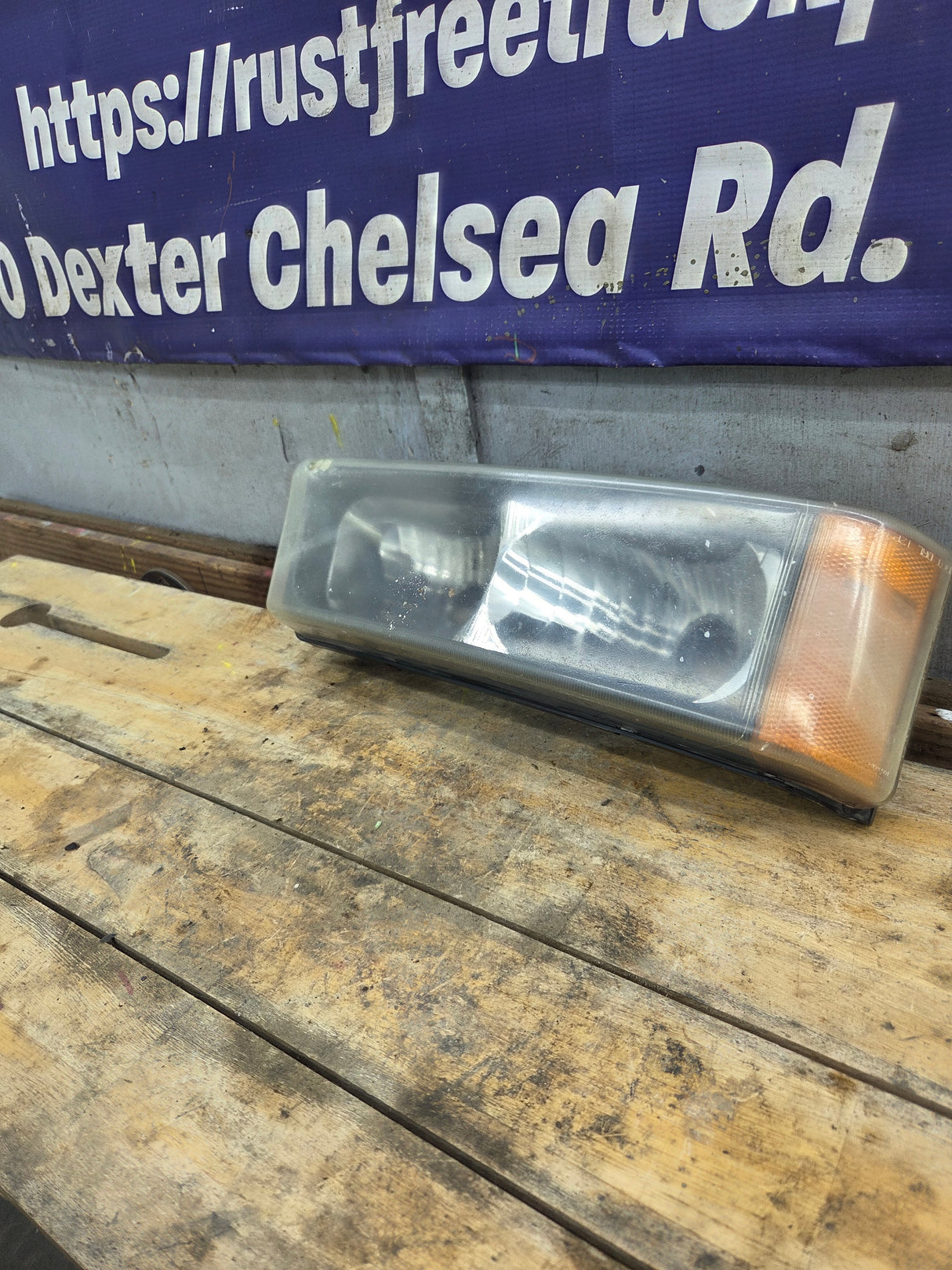 2003-2007 Chevrolet Silverado LH Driver Side Marker / Turn Signal - 15199556