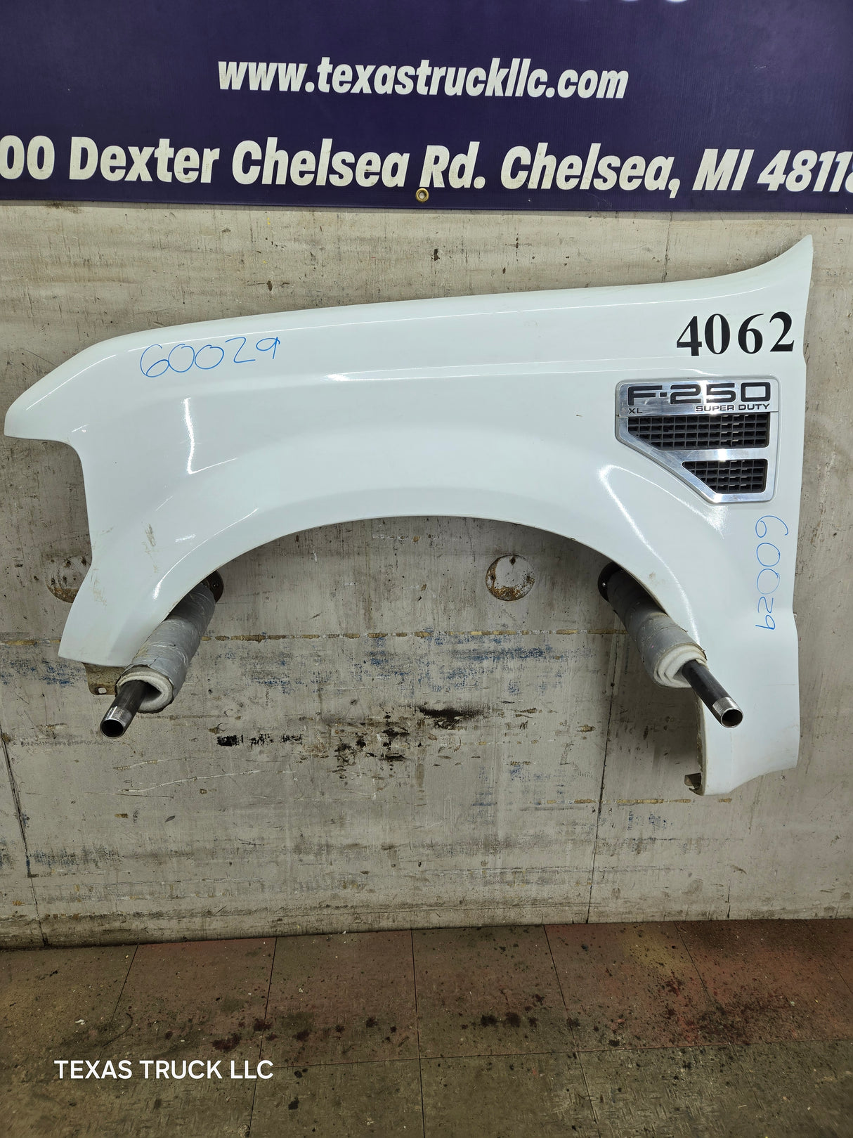 2008-2010 Ford Super Duty F250 F350 LH Driver Side Fender - Oxford White