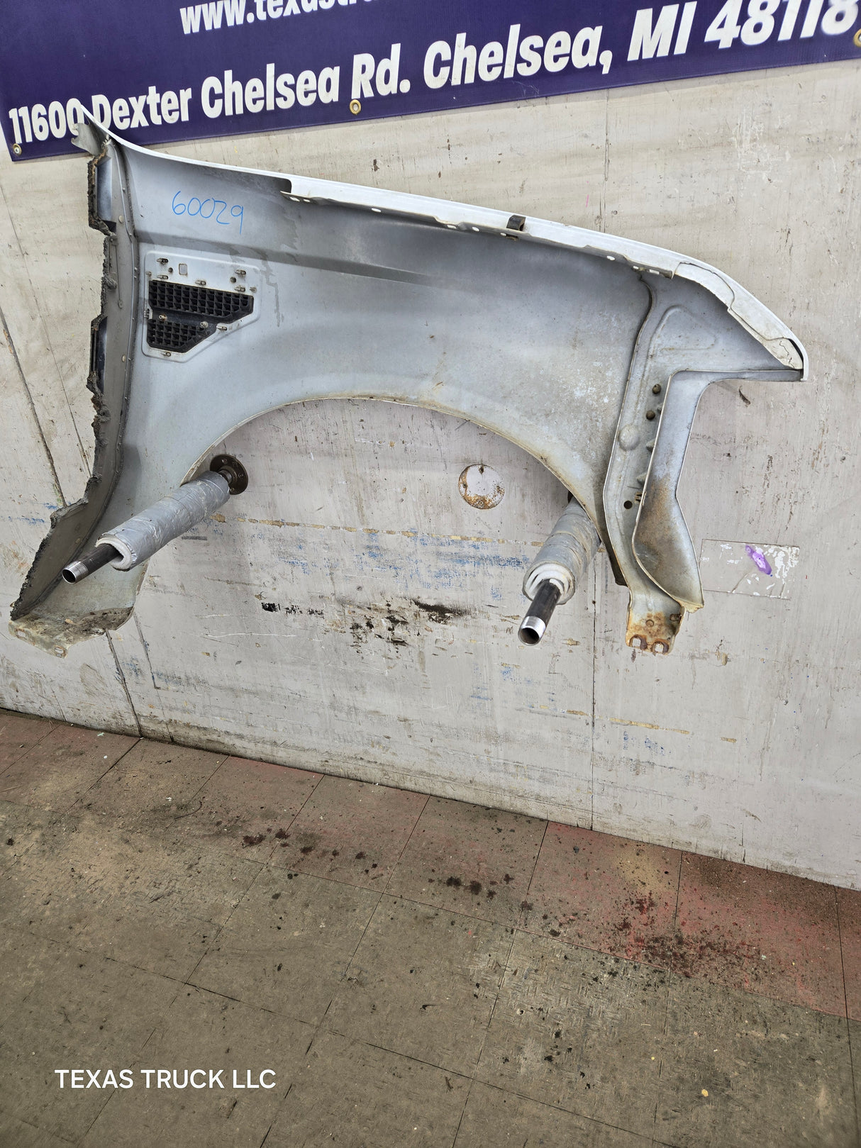 2008-2010 Ford Super Duty F250 F350 LH Driver Side Fender - Oxford White