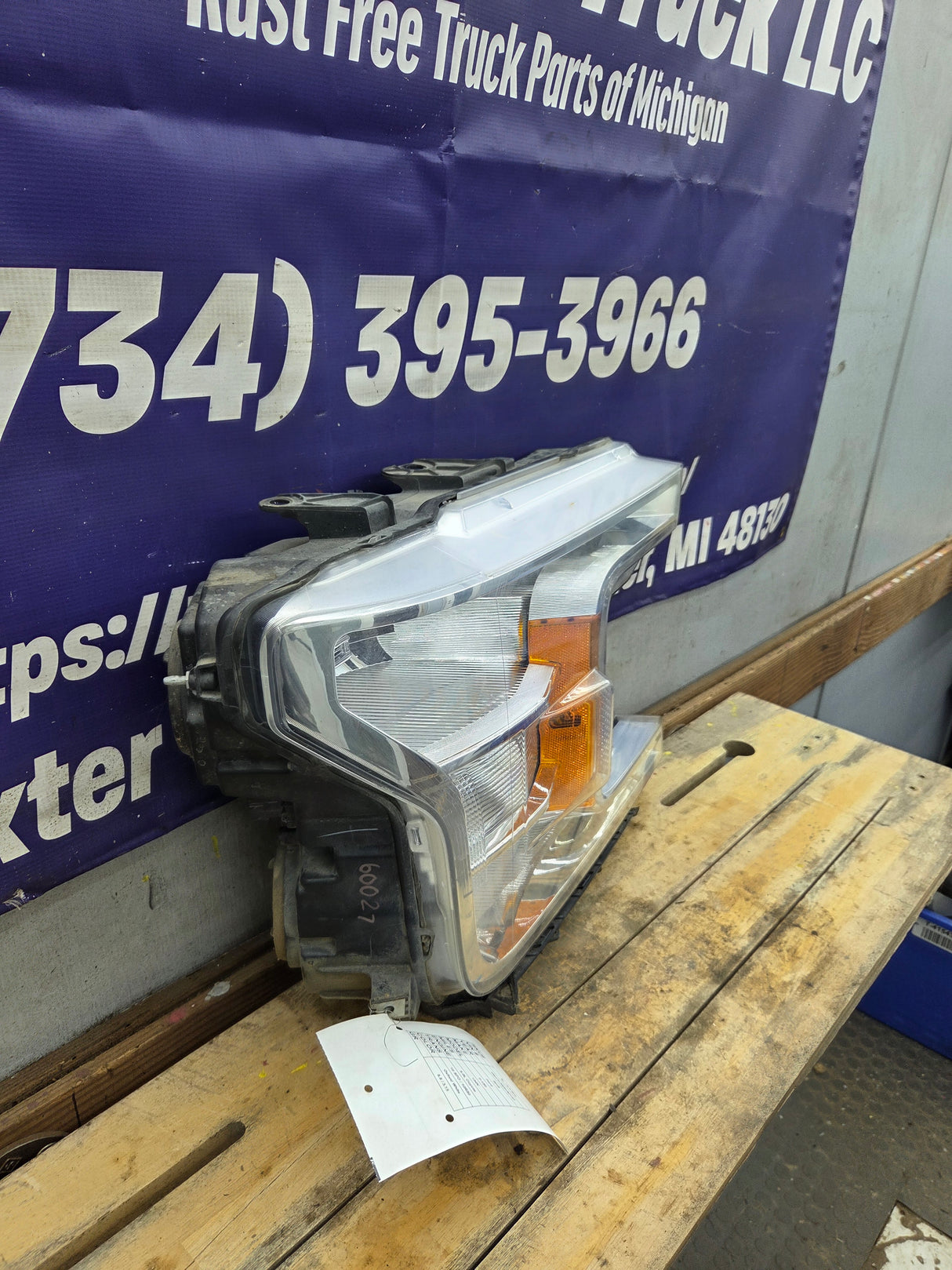 2018-2020 Ford F150 XL RH Passenger Side Headlight Halogen -KL3Z13008M, KL3Z13008C