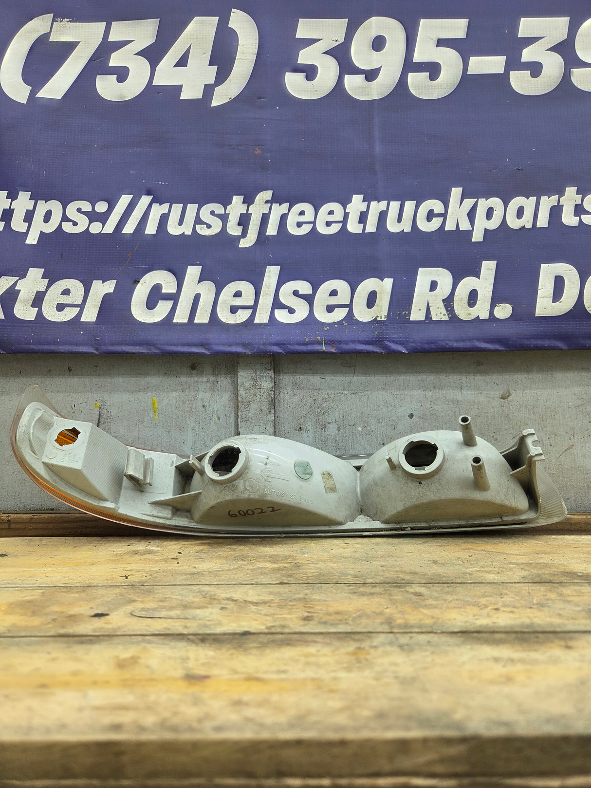 1999-2002 Chevrolet Silverado LH Driver Side Marker / Turn Signal - 15199558