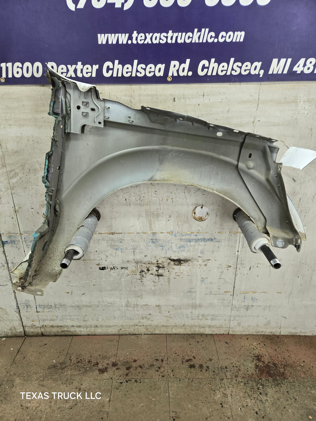 2011-2016 Ford Super Duty F250 F350 LH Driver Side Front Fender