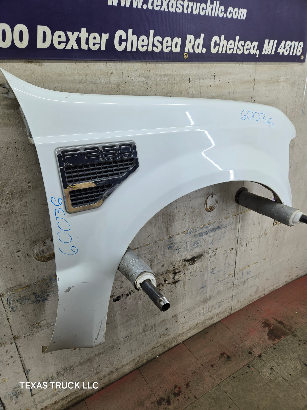 2008-2010 Ford Super Duty F250 F350 RH Passenger Side Fender
