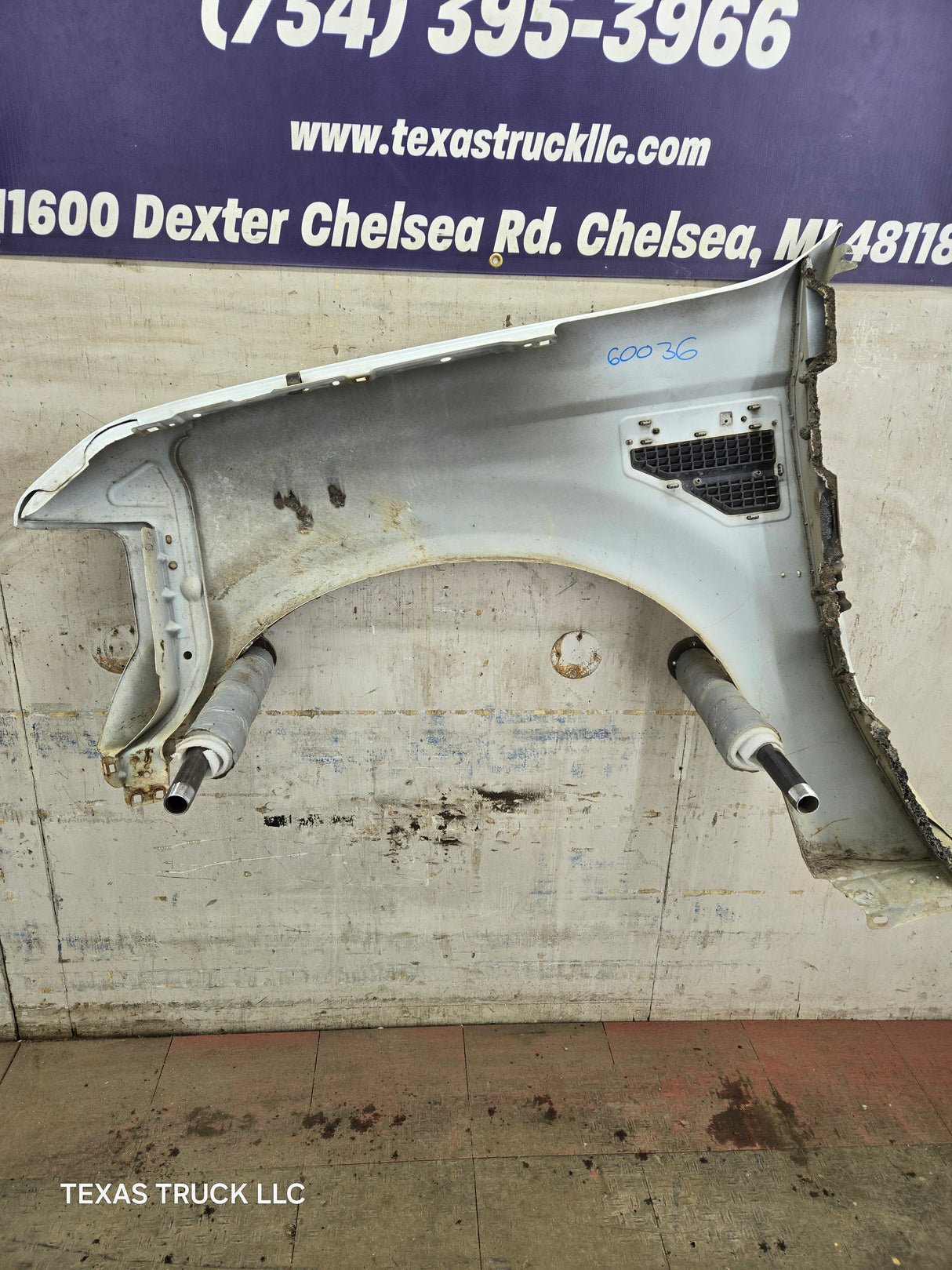 2008-2010 Ford Super Duty F250 F350 RH Passenger Side Fender