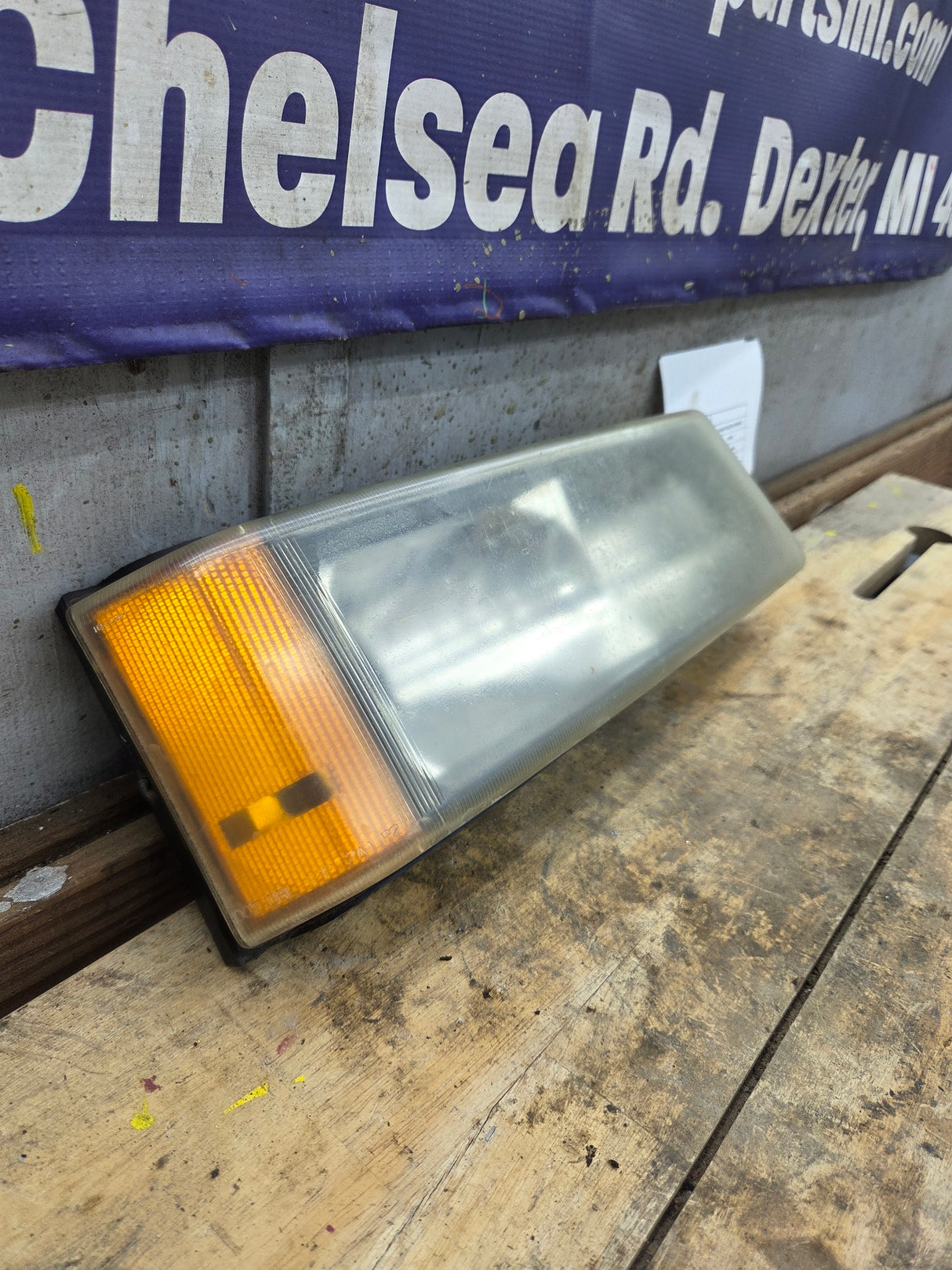 2003-2007 Chevrolet Silverado RH Passenger Side Marker / Turn Signal - 15199557