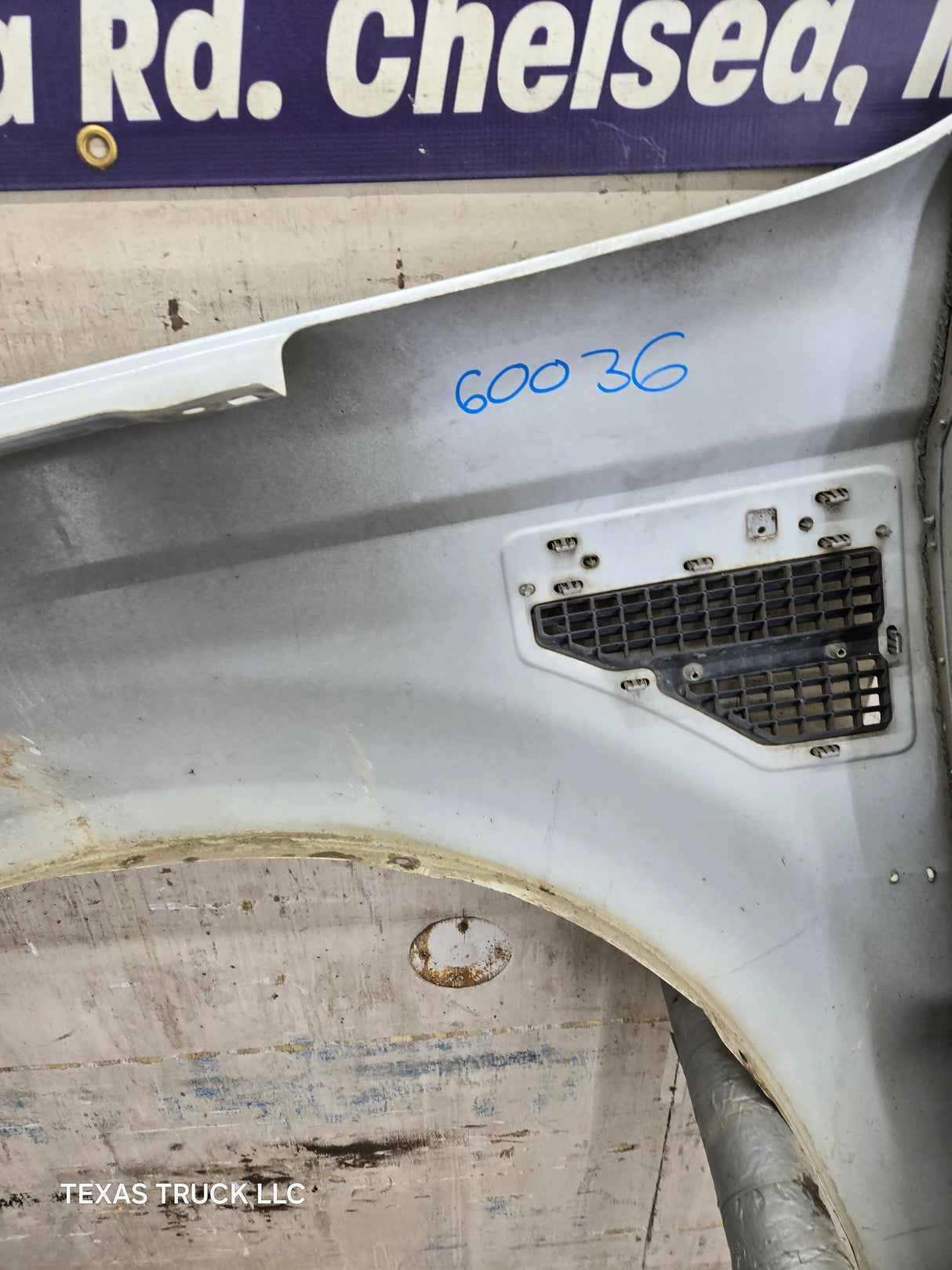 2008-2010 Ford Super Duty F250 F350 RH Passenger Side Fender