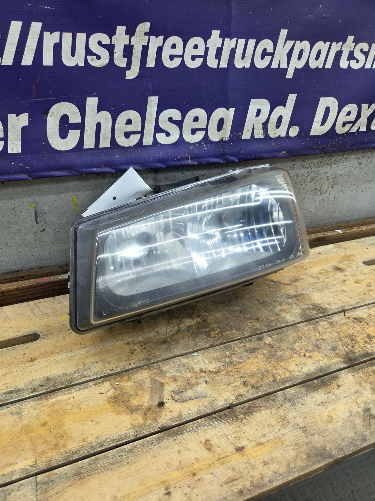 2003-2007 Chevrolet Silverado LH Driver Side Headlight Assembly - 10396913