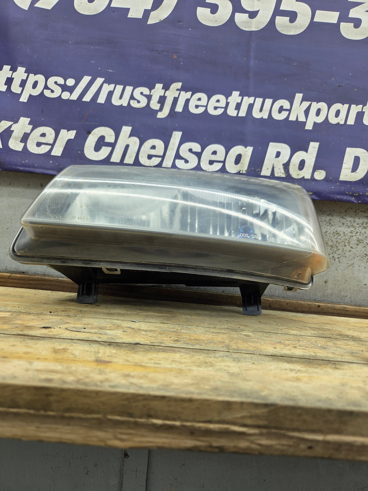 2003-2007 Chevrolet Silverado LH Driver Side Headlight Assembly - 10396913