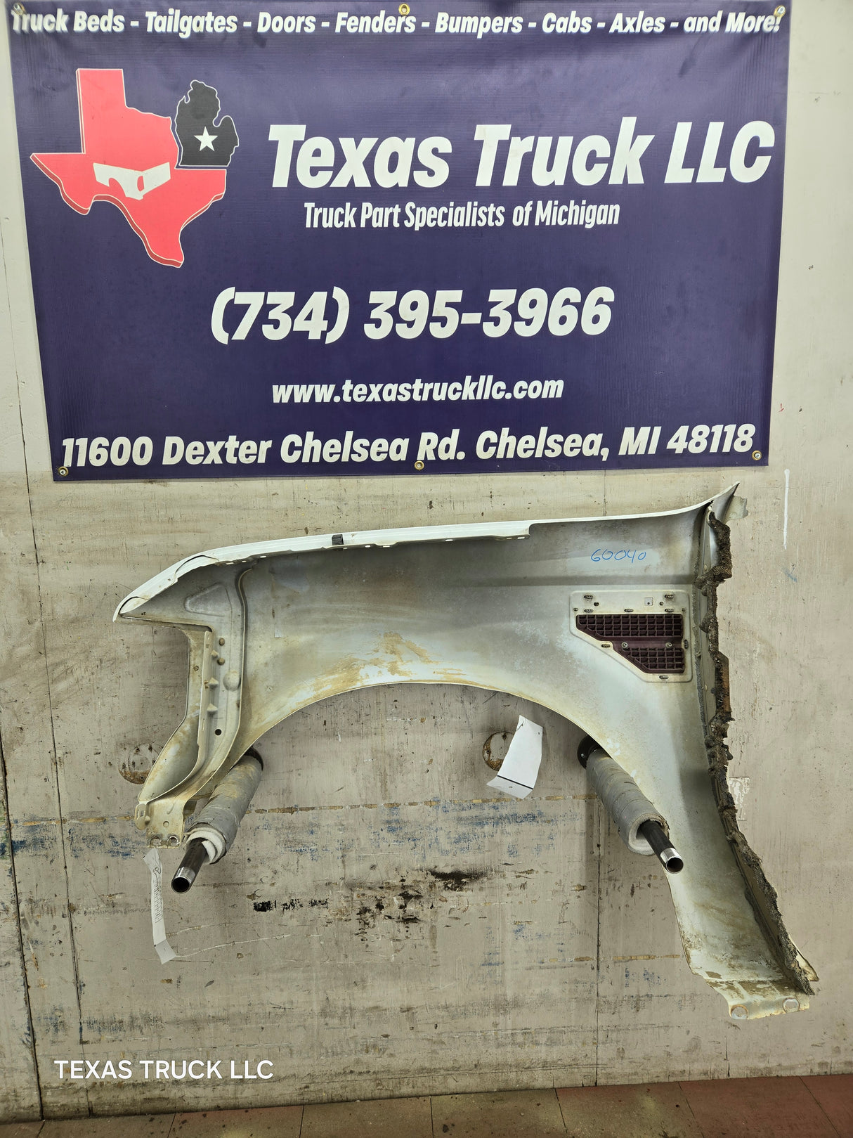 2008-2010 Ford Super Duty F250 F350 RH Passenger Side Fender - Oxford White