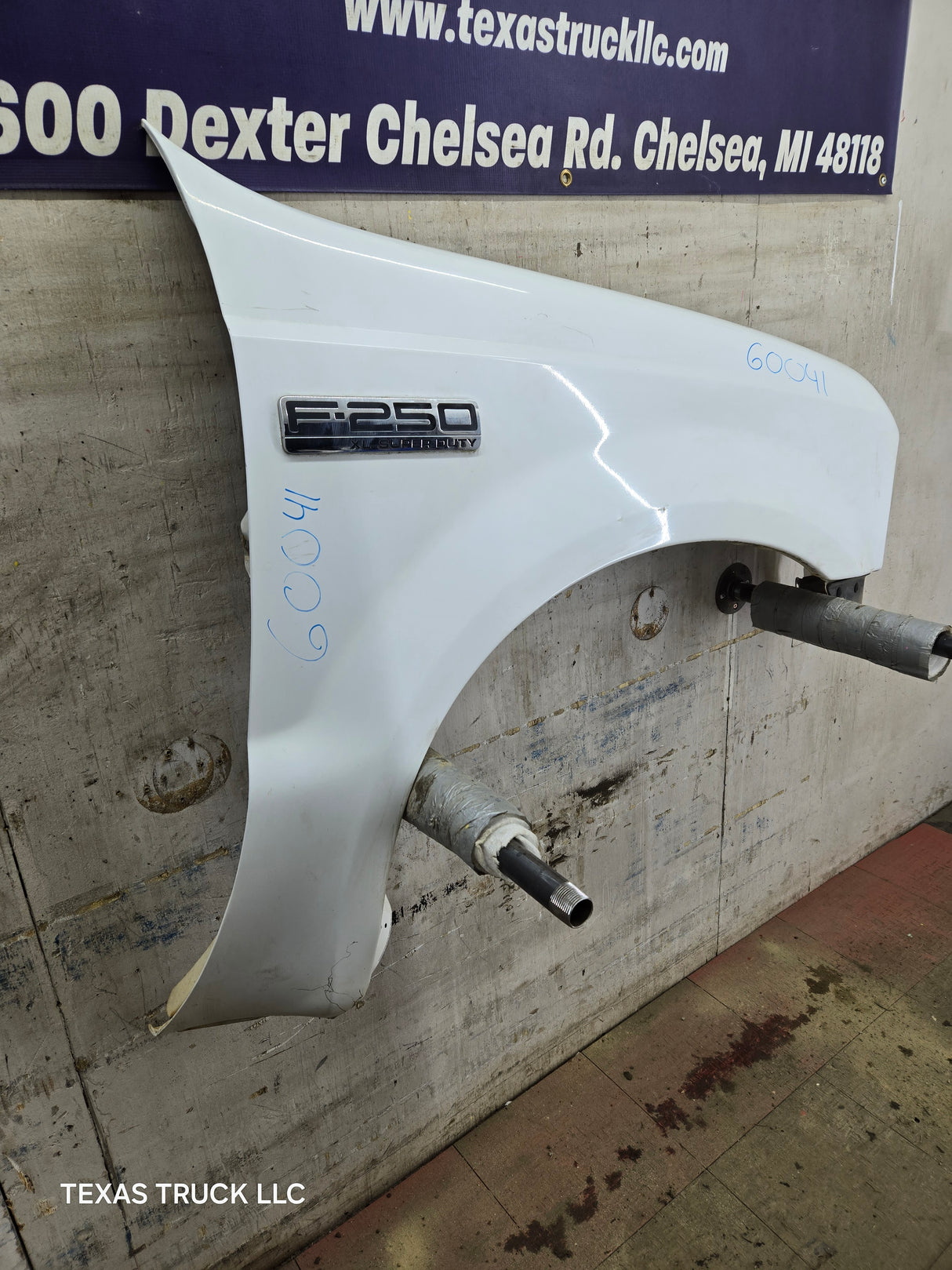 1999-2007 Ford Super Duty RH Passenger Side Front Fender F250 F350 F450 F550 Excursion