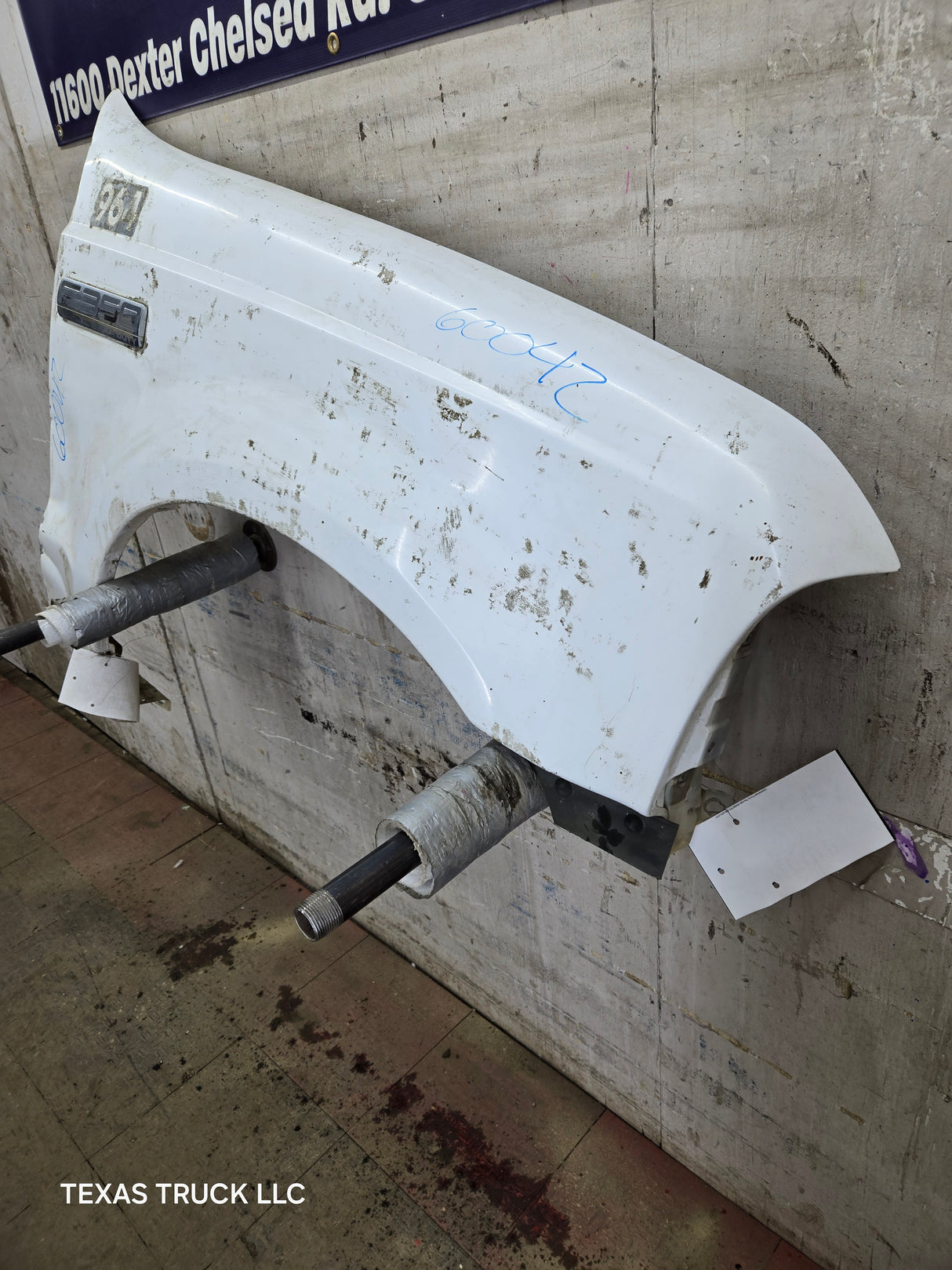 1999-2007 Ford Super Duty RH Passenger Side Front Fender F250 F350 F450 F550 Excursion