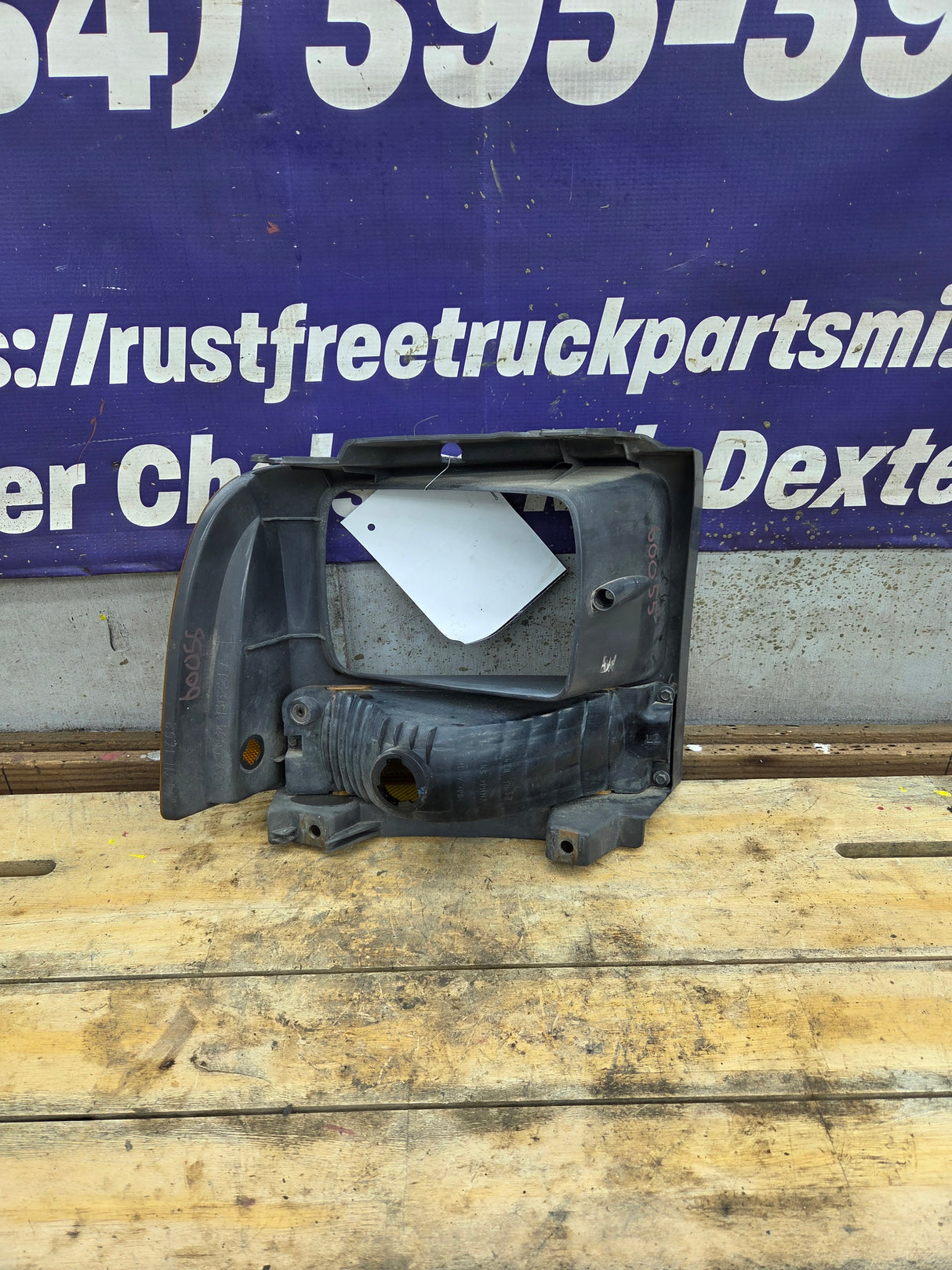 2005-2007 Ford Super Duty F250 F350 F450 F550 LH Left Driver Side Headlight Bezel Park Lamp Signal Corner Light 5C34-13B221-A