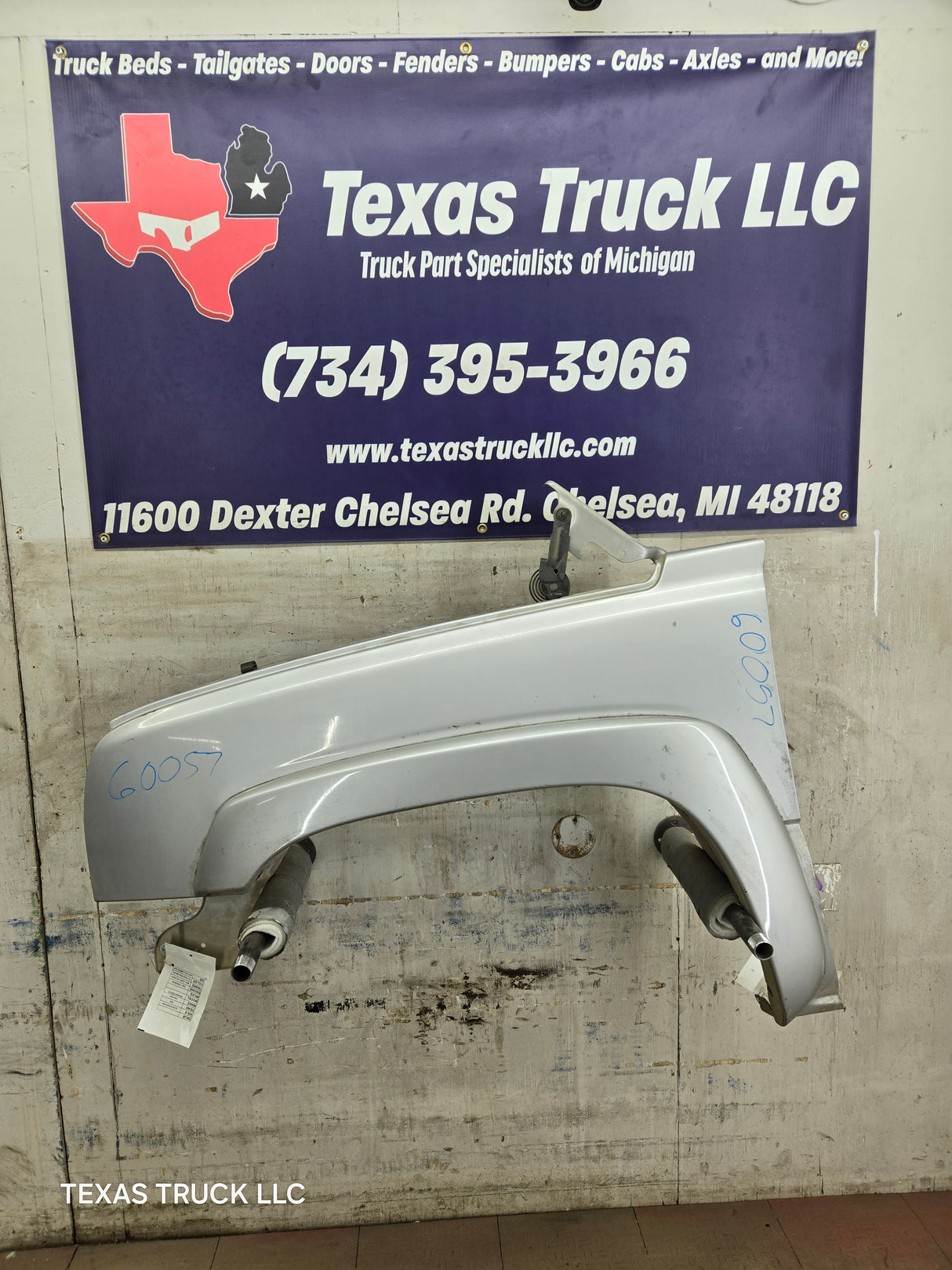 2003-2007 Chevrolet Silverado / Tahoe / Suburban 1500 2500 3500 HD LH Driver Side "Cateye" Front Fender - Summit White