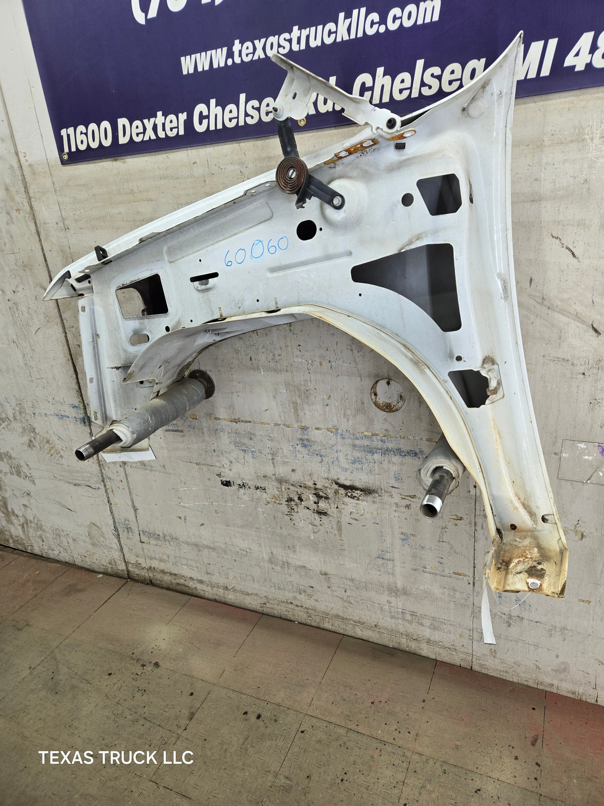2007-2013 Chevrolet Silverado Passenger Side Front RH Fender 1500 2500 3500 HD