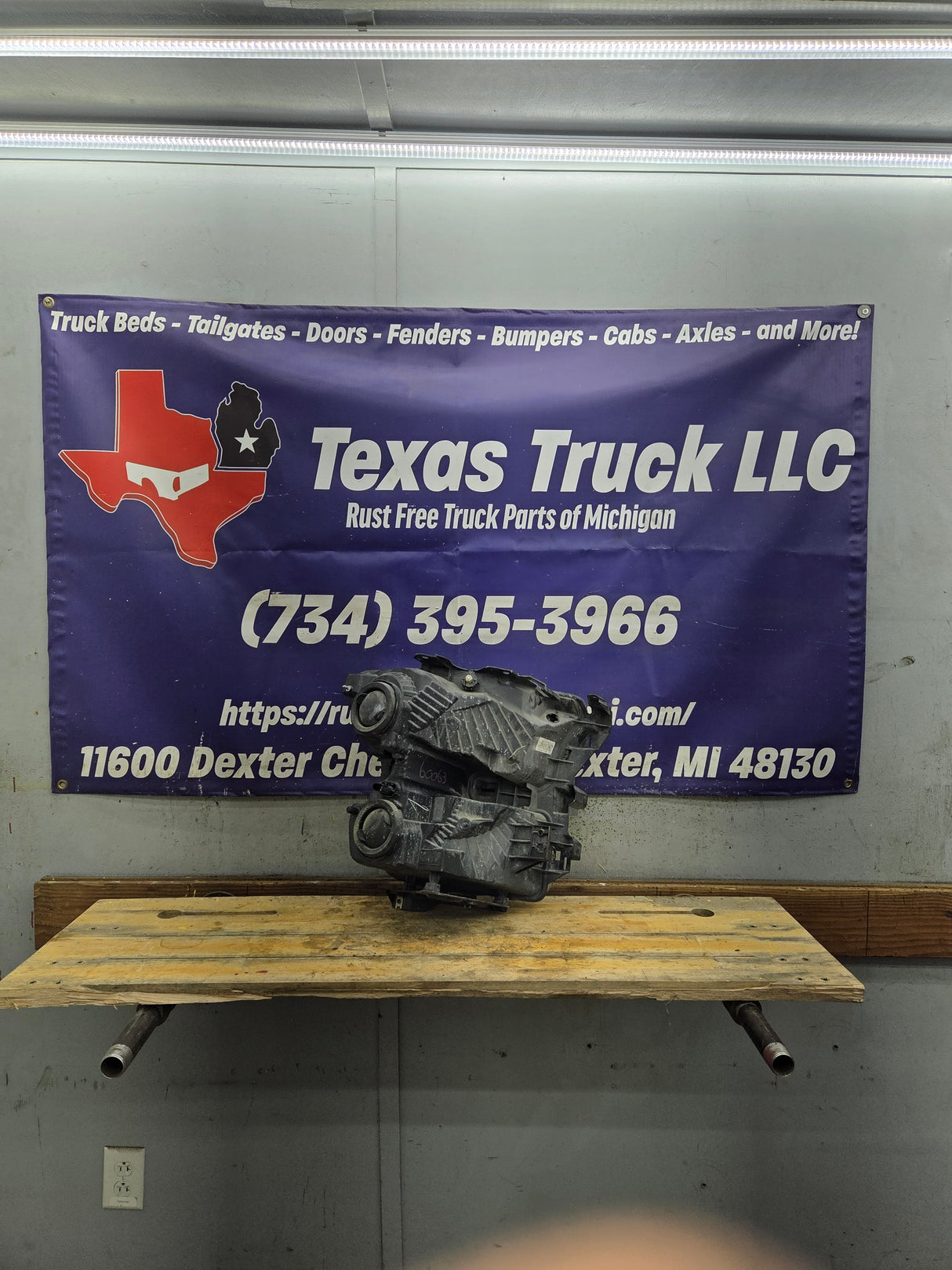 2015-2017 Ford F150 LH Driver Side Headlight Halogen - FL3Z13008B-FPM