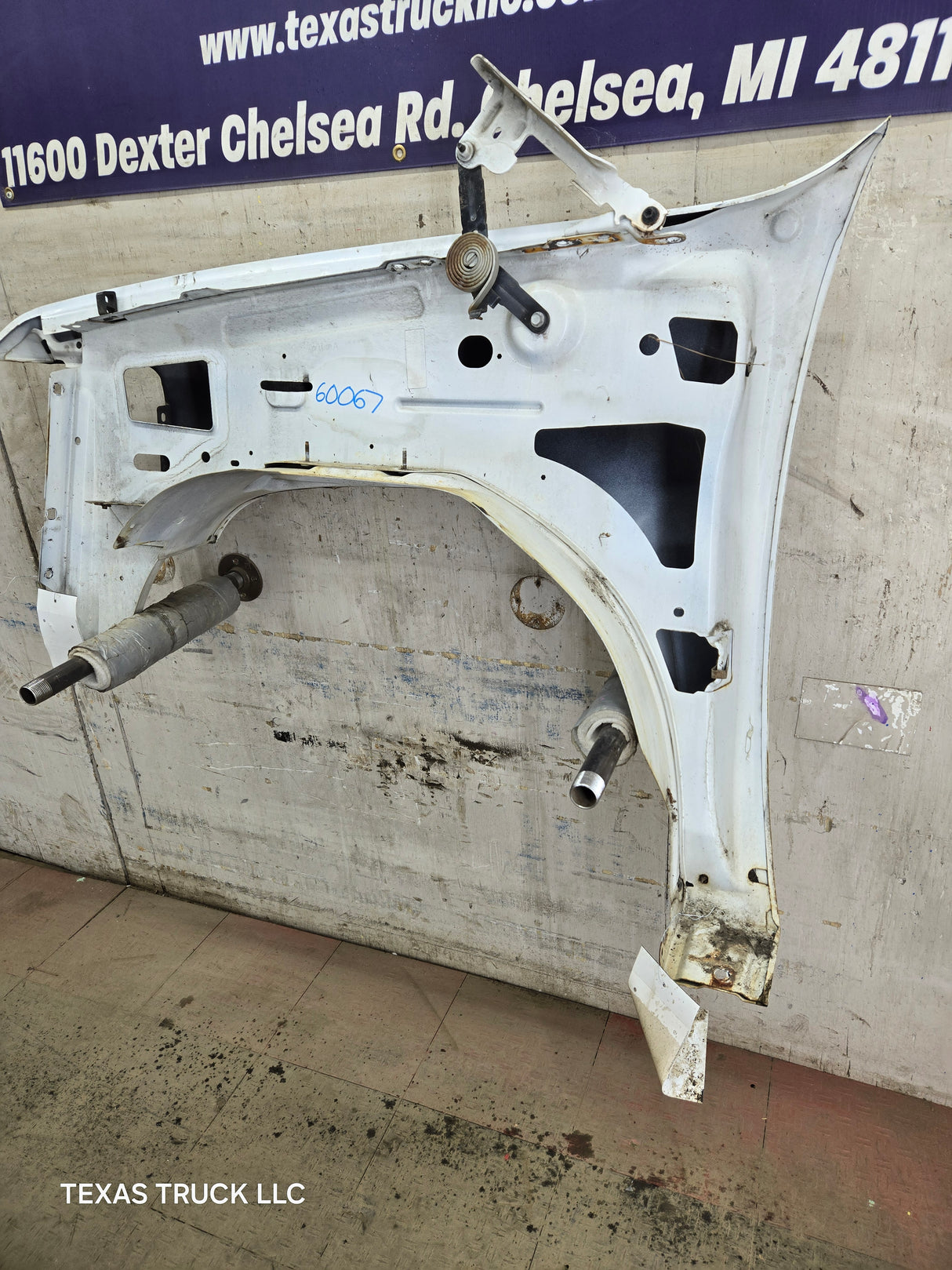 2007-2013 Chevrolet Silverado Passenger Side Front RH Fender 1500 2500 3500 HD