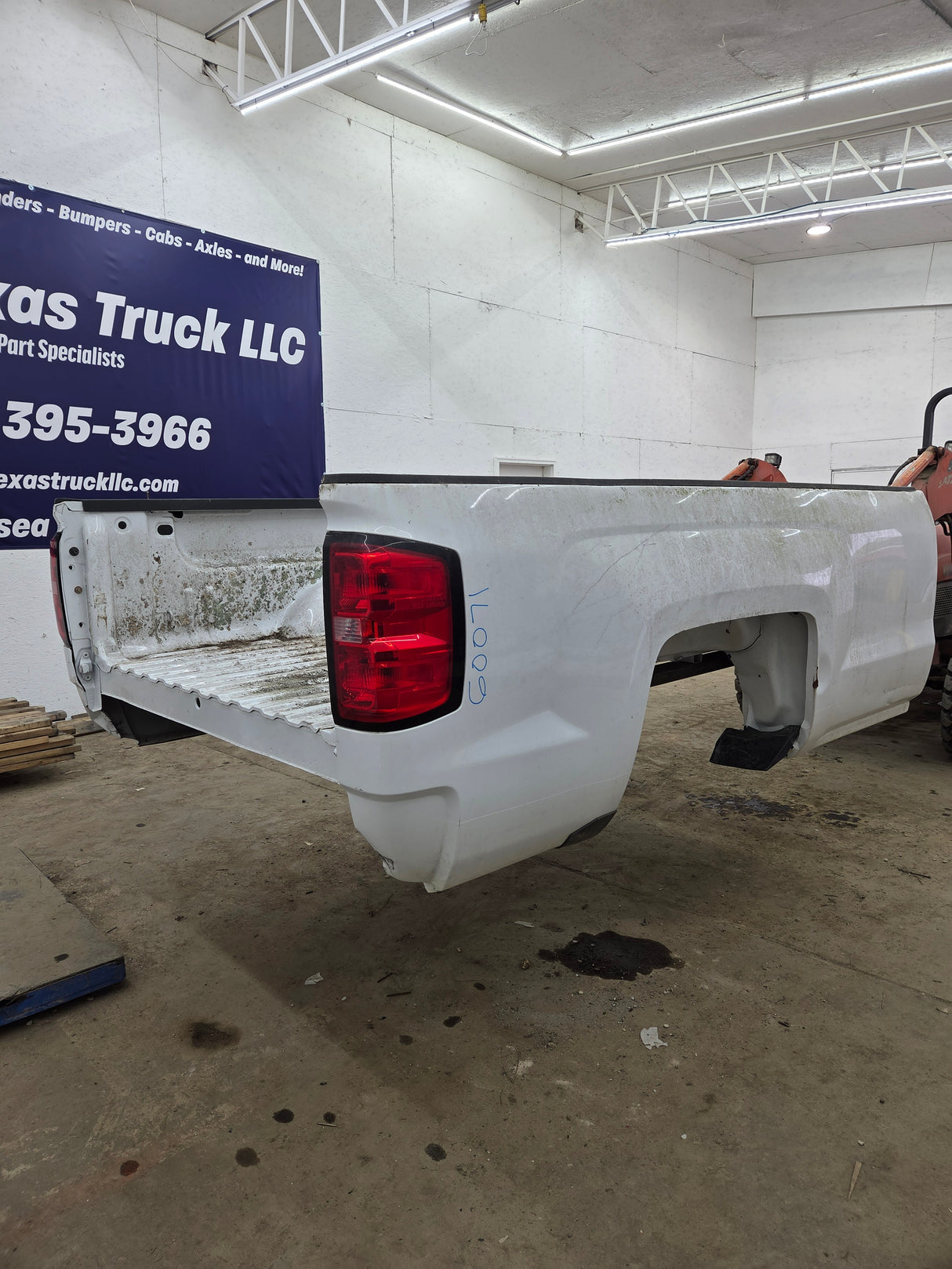 2014-2019 Chevrolet Silverado 1500 2500HD 3500HD 8' Long Truck Bed
