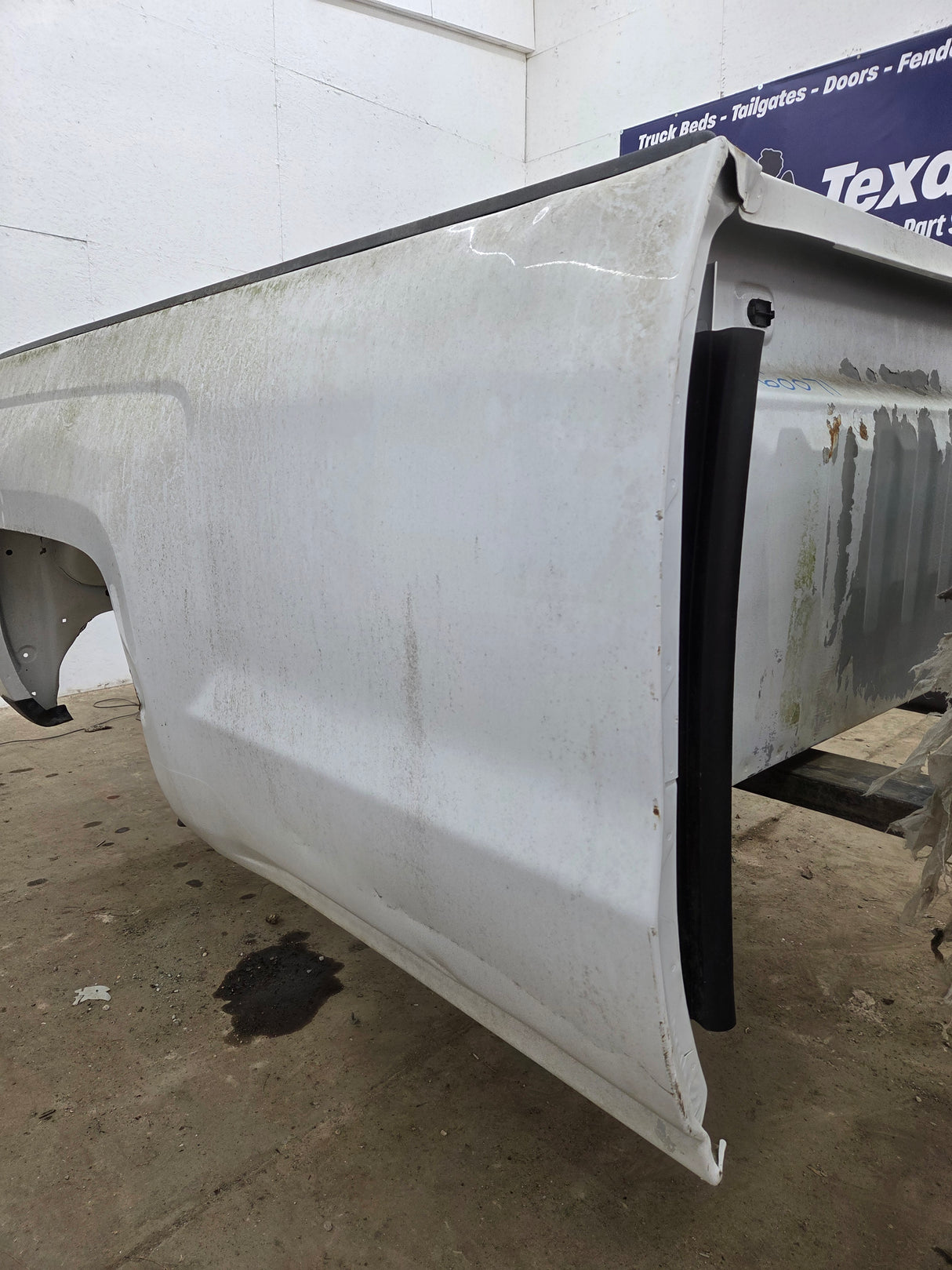 2014-2019 Chevrolet Silverado 1500 2500HD 3500HD 8' Long Truck Bed