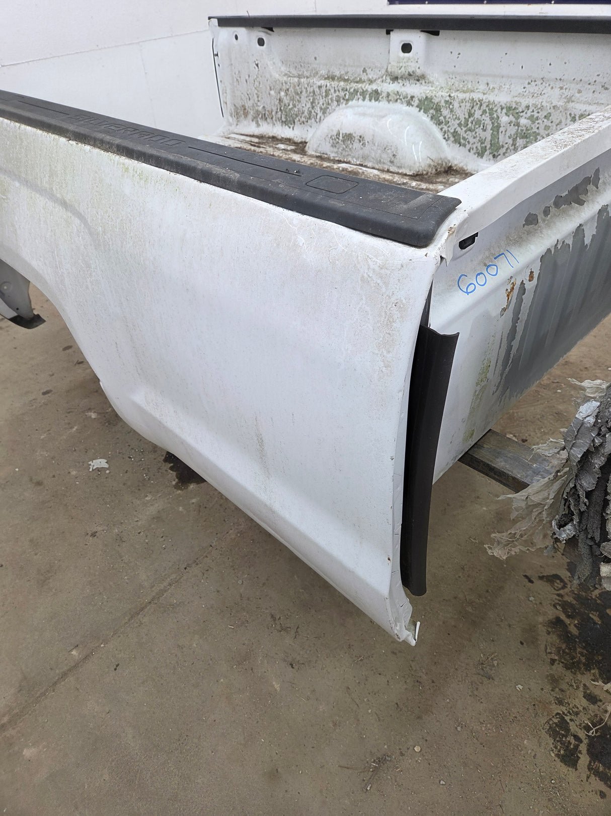2014-2019 Chevrolet Silverado 1500 2500HD 3500HD 8' Long Truck Bed