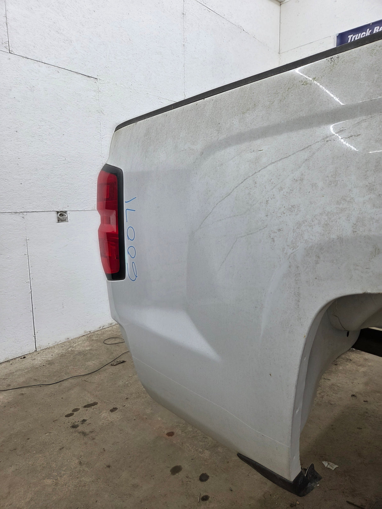 2014-2019 Chevrolet Silverado 1500 2500HD 3500HD 8' Long Truck Bed