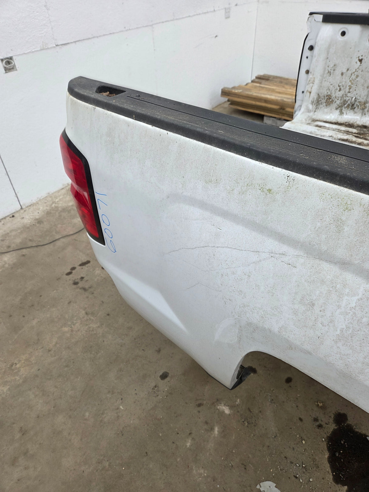 2014-2019 Chevrolet Silverado 1500 2500HD 3500HD 8' Long Truck Bed