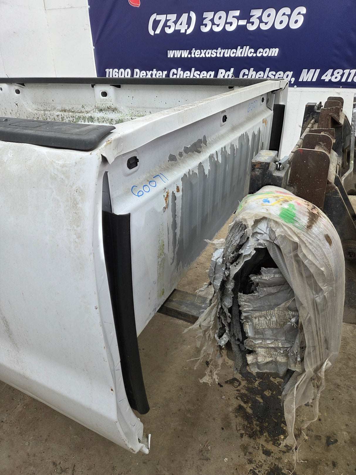 2014-2019 Chevrolet Silverado 1500 2500HD 3500HD 8' Long Truck Bed