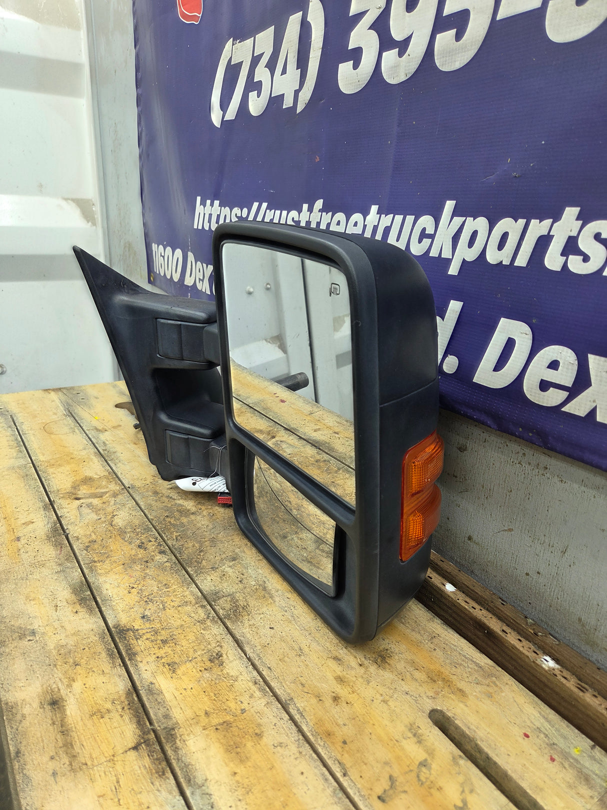 2011-2016 Ford Super Duty F250 F350 F450 F550 RH Passenger Side Power Folding & Telescoping Heated Towing Mirror OEM