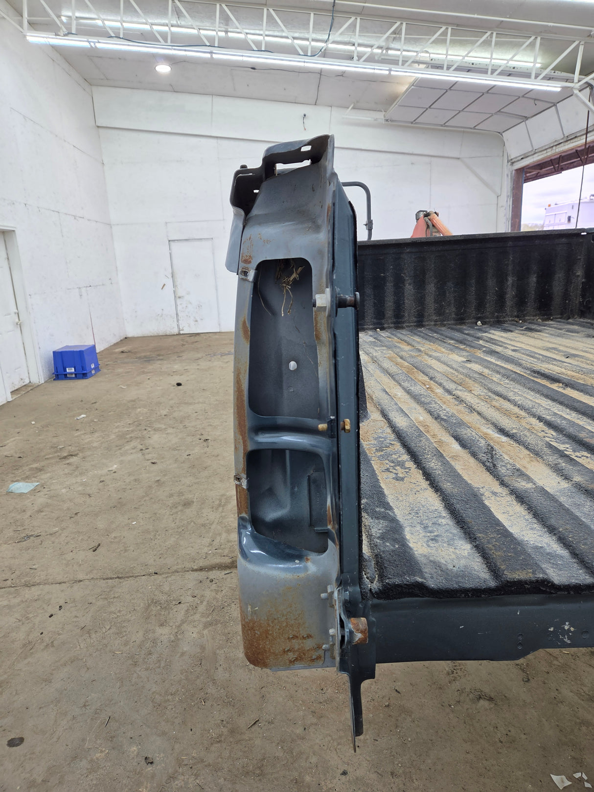 1999-2007 Chevrolet Silverado / GMC Sierra 8' 3500 HD Dually Truck Bed