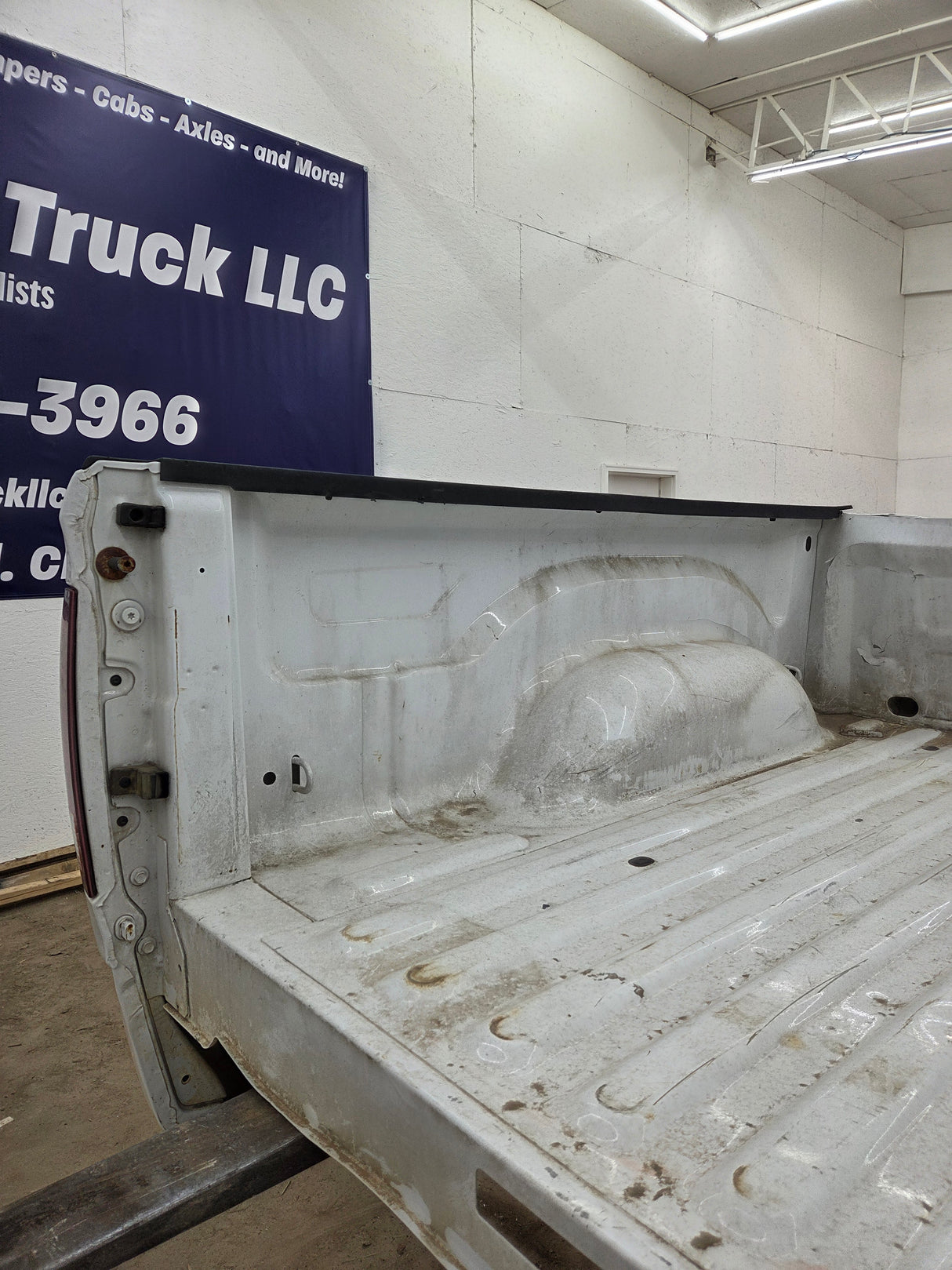 2009-2018 Dodge Ram 1500 4th gen 5' 7" Short Truck Bed