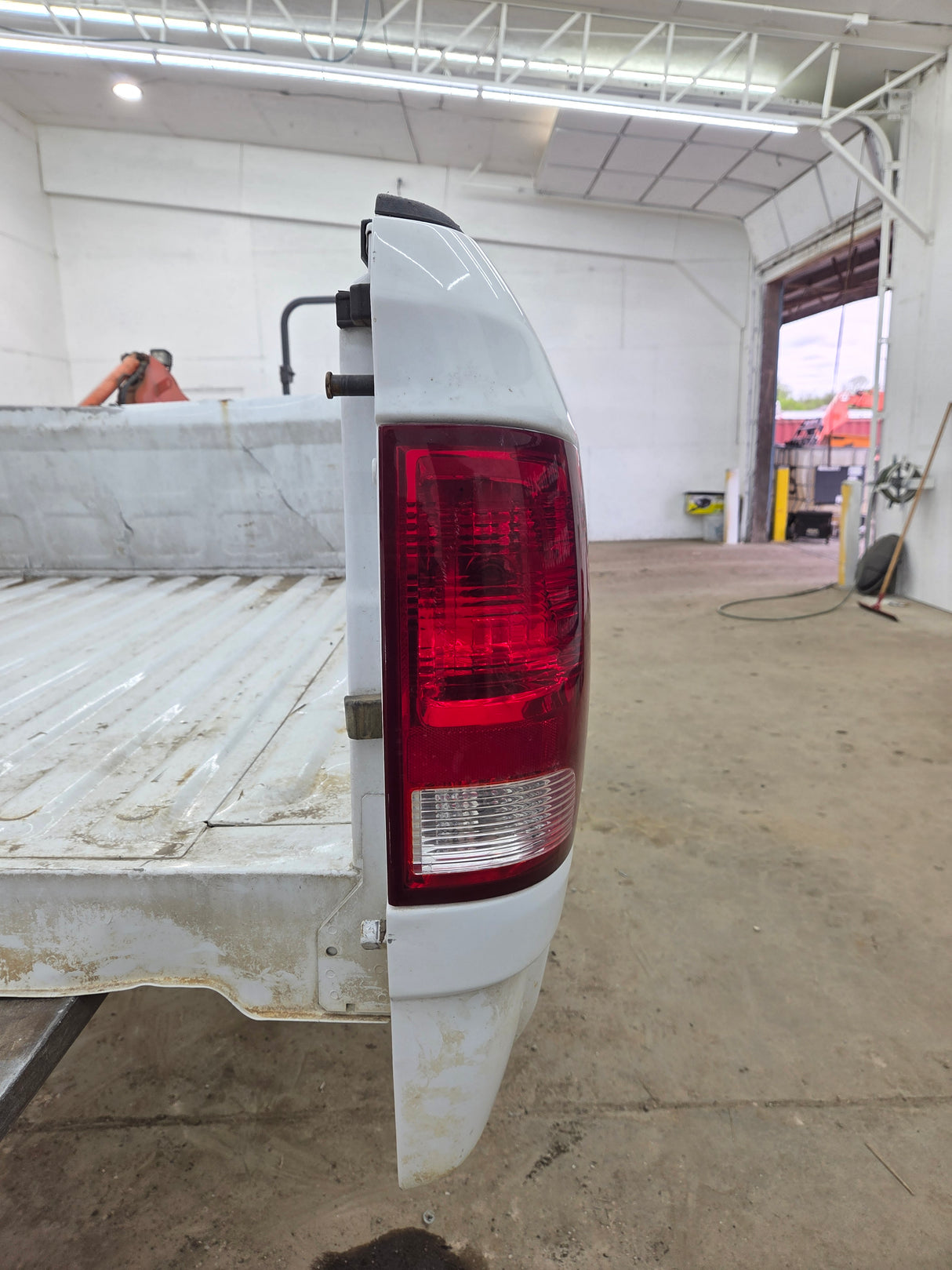 2009-2018 Dodge Ram 1500 4th gen 5' 7" Short Truck Bed