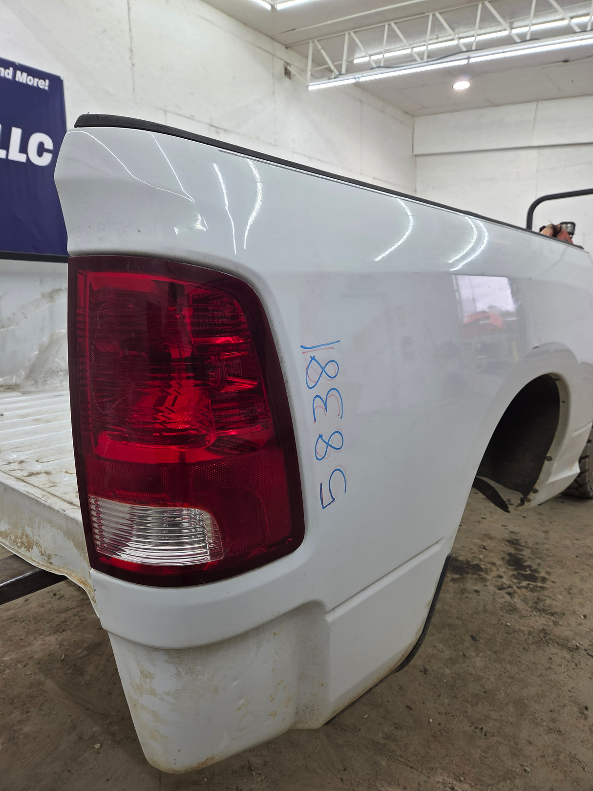 2009-2018 Dodge Ram 1500 4th gen 5' 7" Short Truck Bed