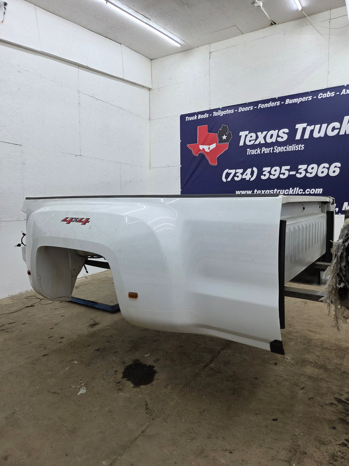2014-2019 Chevrolet Silverado / GMC Sierra 3500 HD 8' Dually Truck Bed