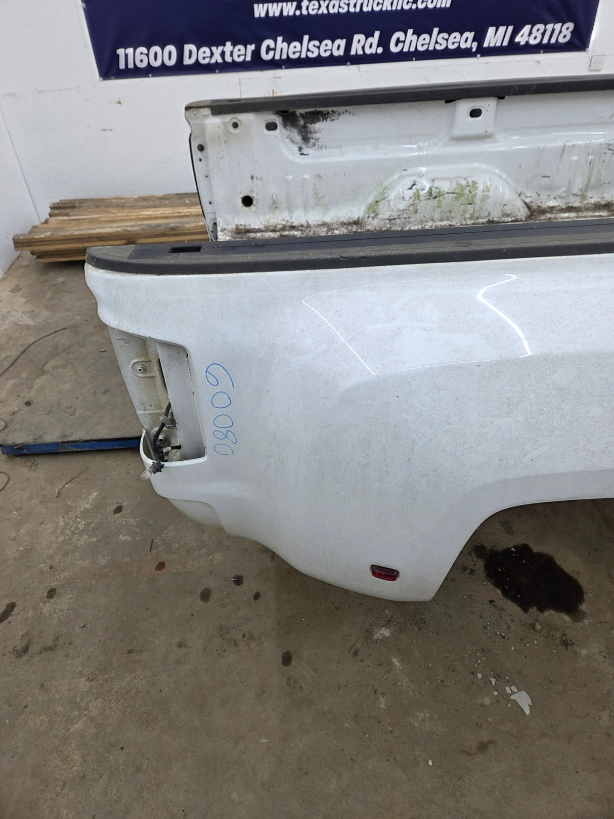 2014-2019 Chevrolet Silverado / GMC Sierra 3500 HD 8' Dually Truck Bed