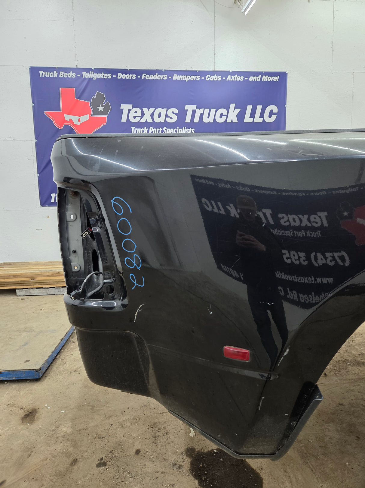 2009-2018 Dodge Ram 3500 4500 4th Gen Dually 8' Truck Truck Bed