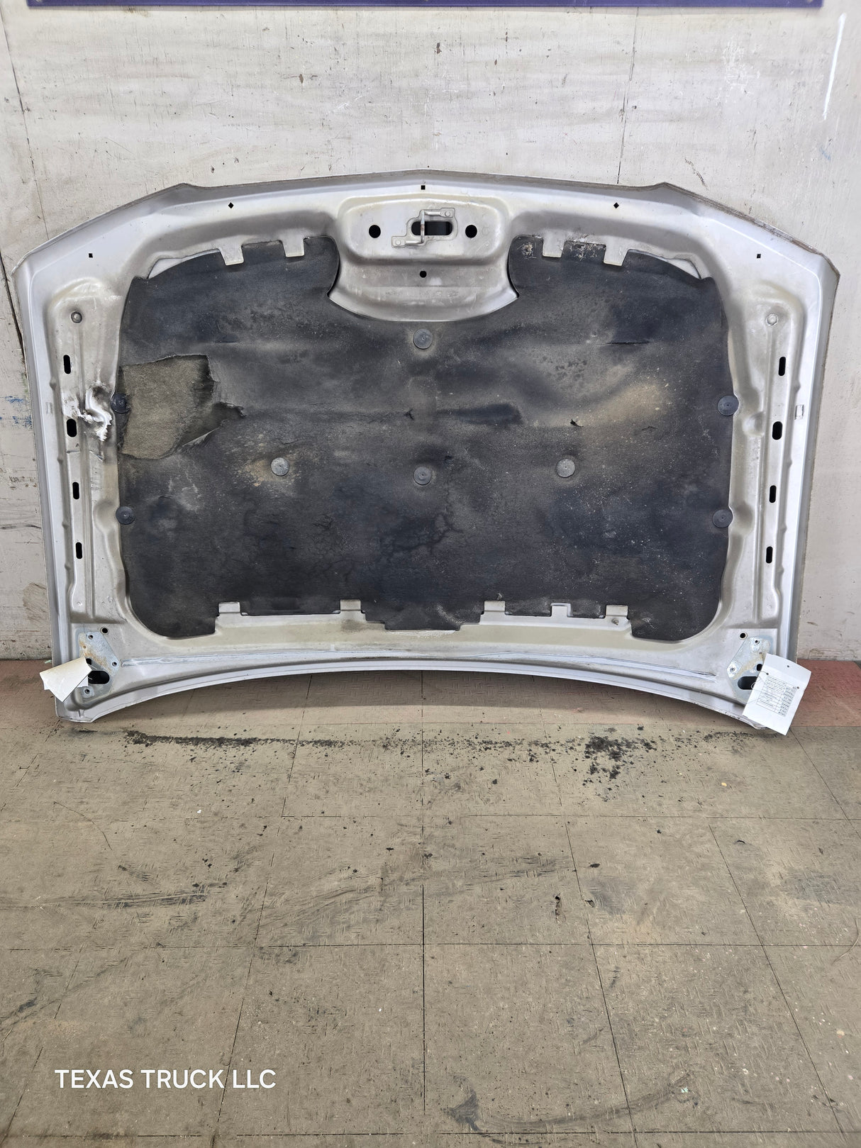 2003-2006 Chevrolet Silverado 1500 2500 'Cateye' Hood