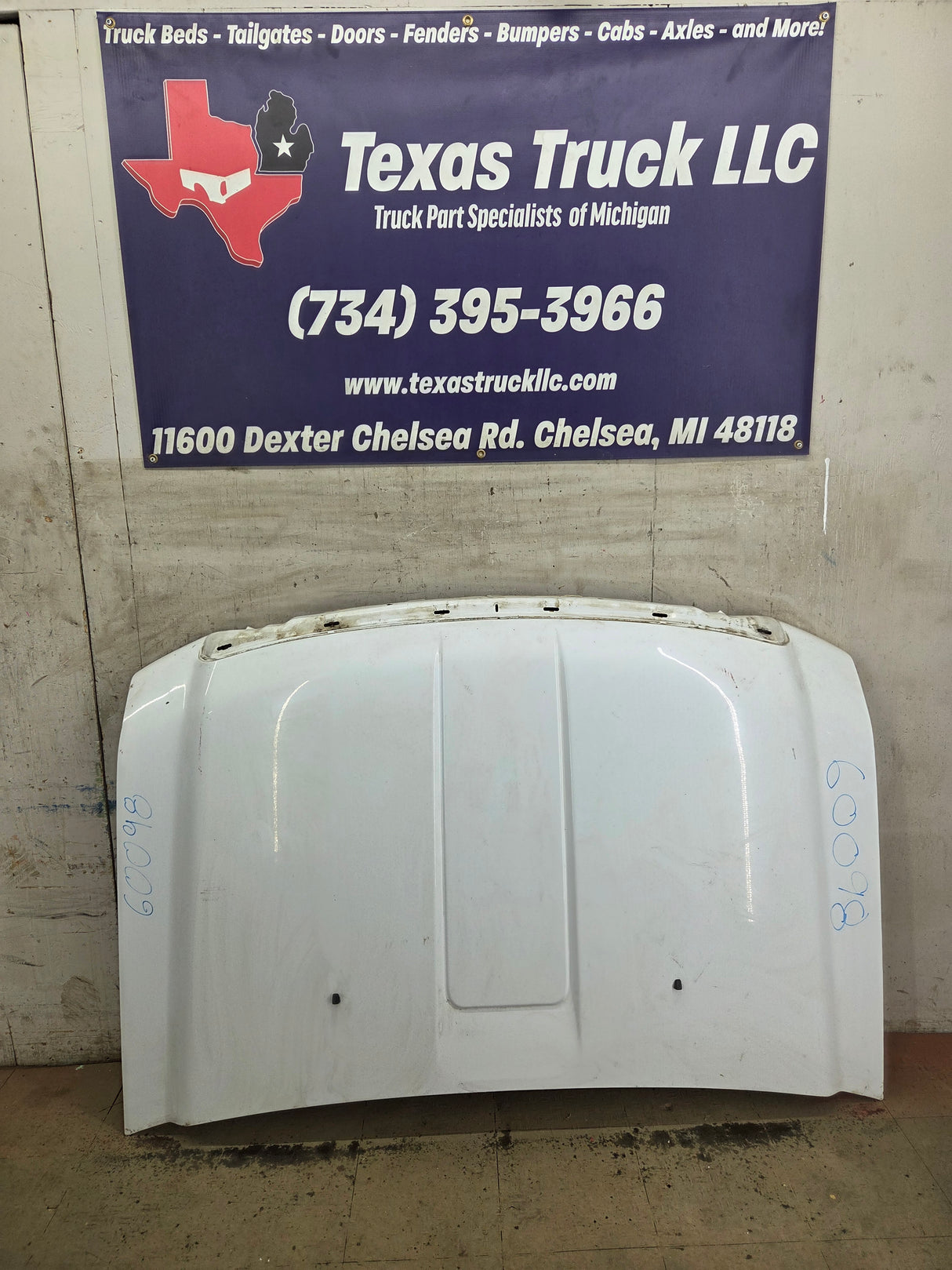 2008-2010 Ford Super Duty F250 F350 F450 F550 Hood - Oxford White