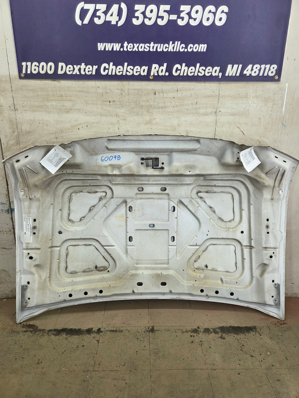 2008-2010 Ford Super Duty F250 F350 F450 F550 Hood - Oxford White