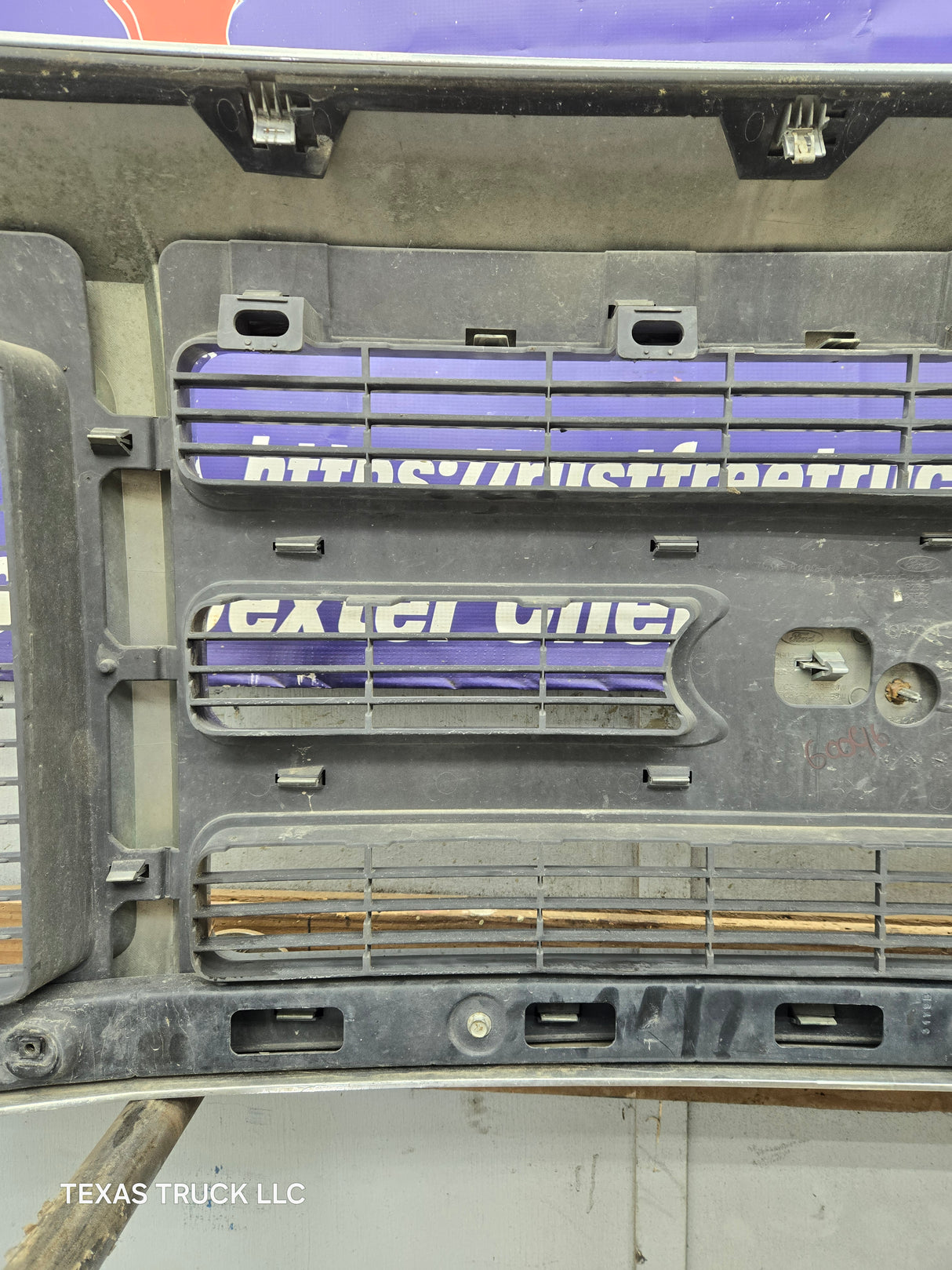 2008-2010 Ford Super Duty F250 F350 F450 F550 Chrome Grill Surround