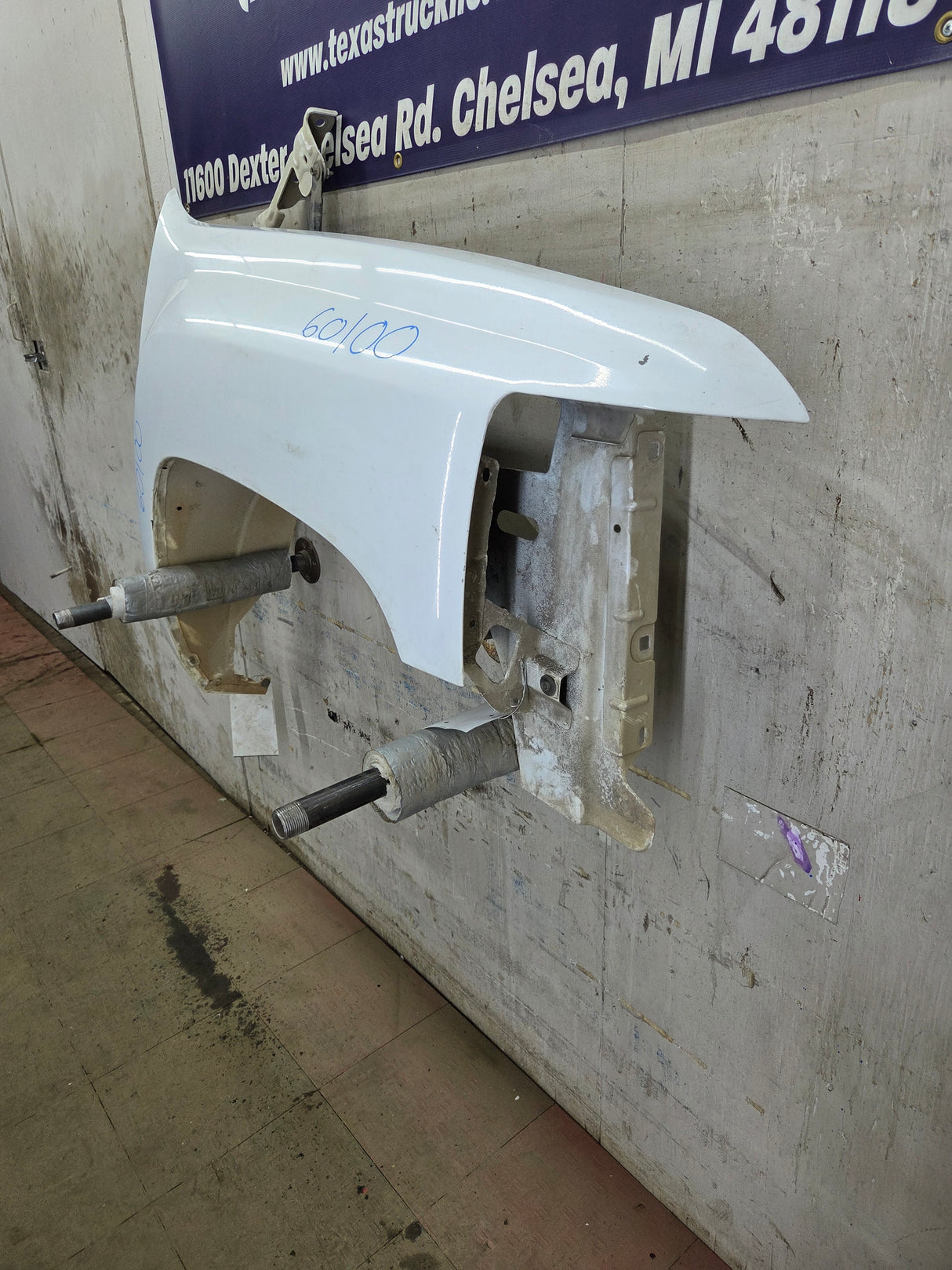 2007-2013 Chevrolet Silverado Passenger Side Front RH Fender 1500 2500 3500 HD