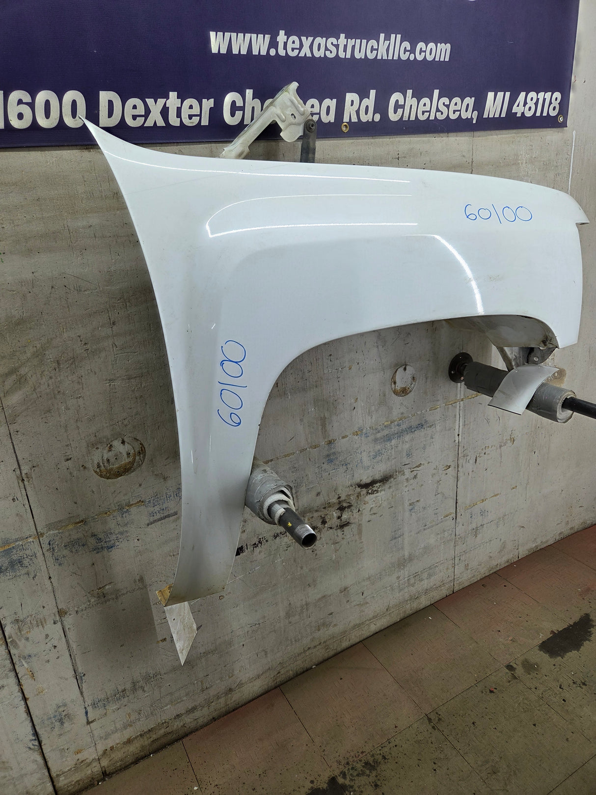 2007-2013 Chevrolet Silverado Passenger Side Front RH Fender 1500 2500 3500 HD