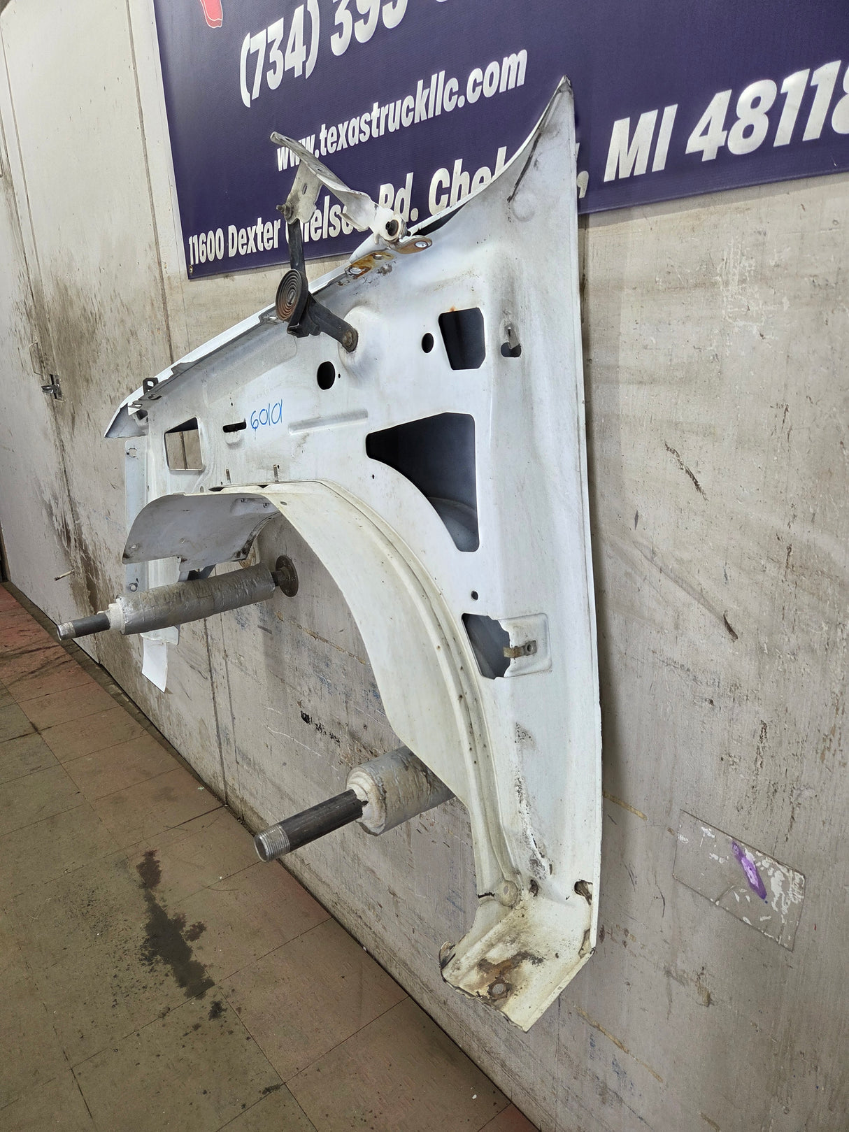 2007-2013 Chevrolet Silverado Passenger Side Front RH Fender 1500 2500 3500 HD