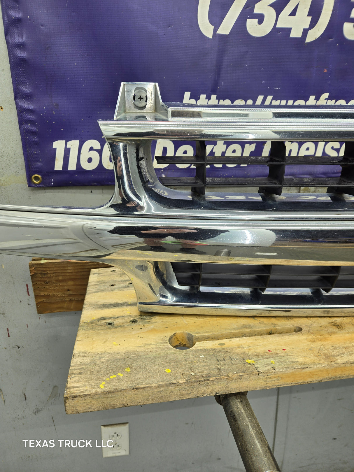 1999-2002 Chevrolet Silverado 1500 2500 3500 Grill OEM